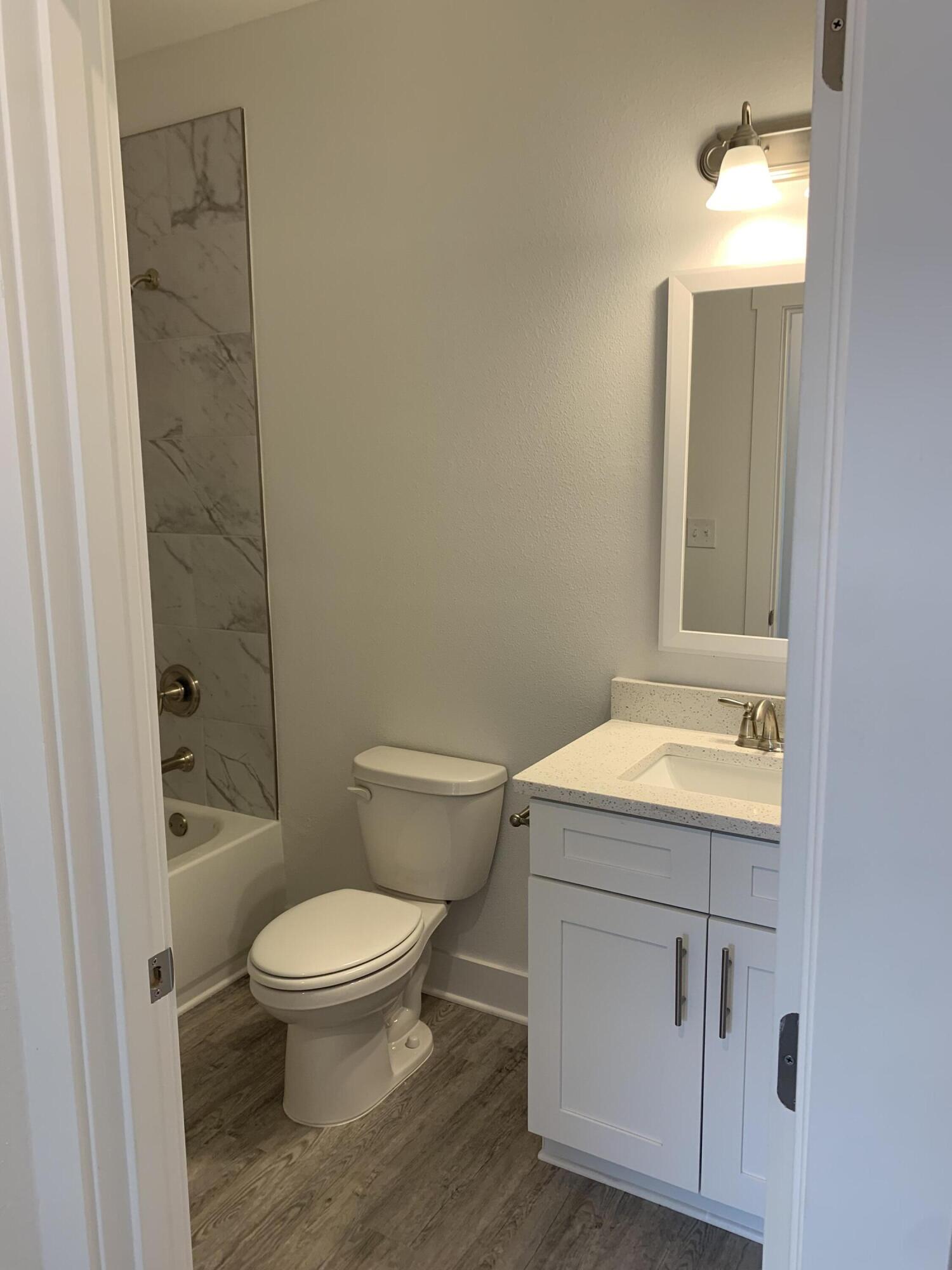 VERANDAS AT FREEPORT - Residential Lease