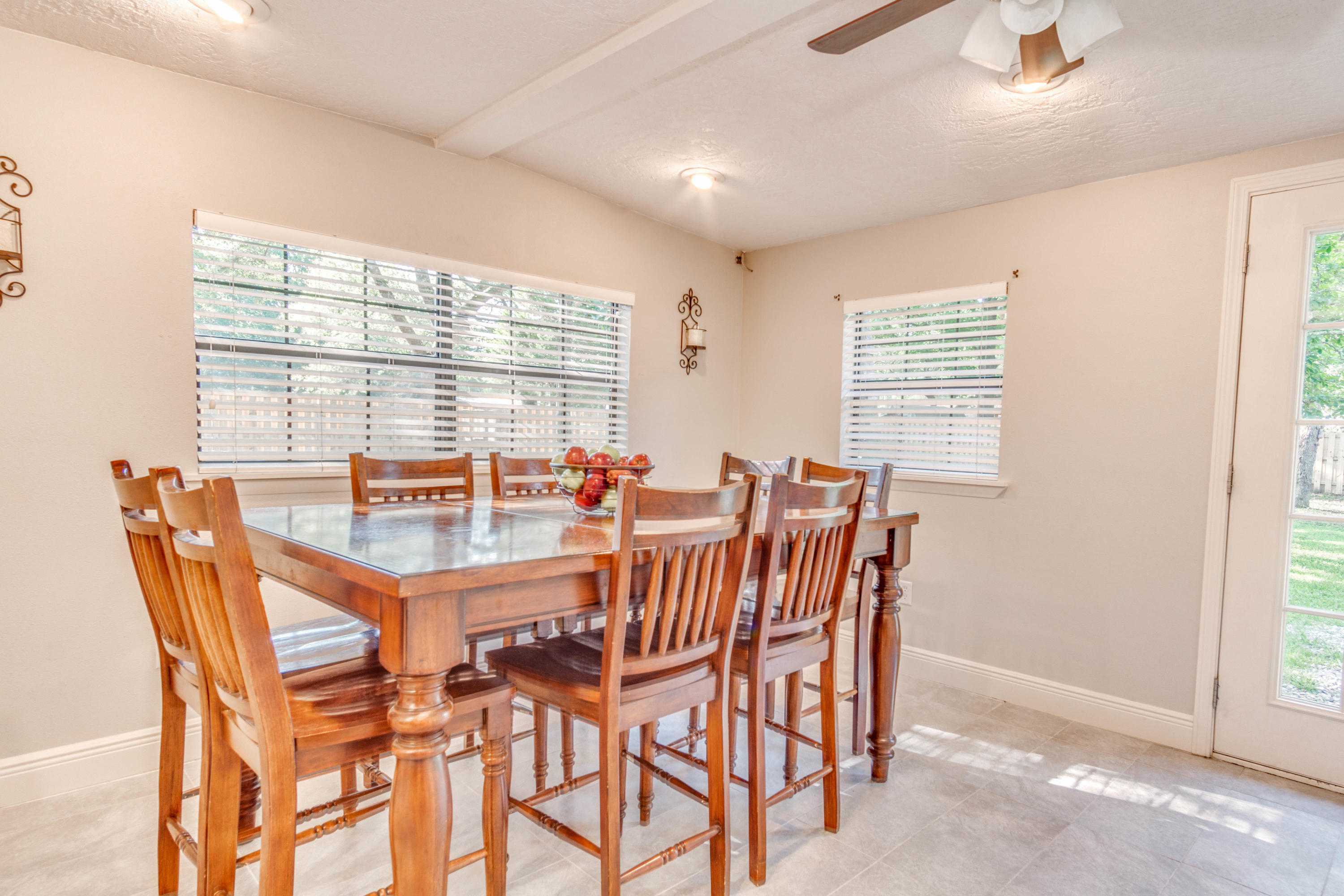 PINECREST HILLS - Residential