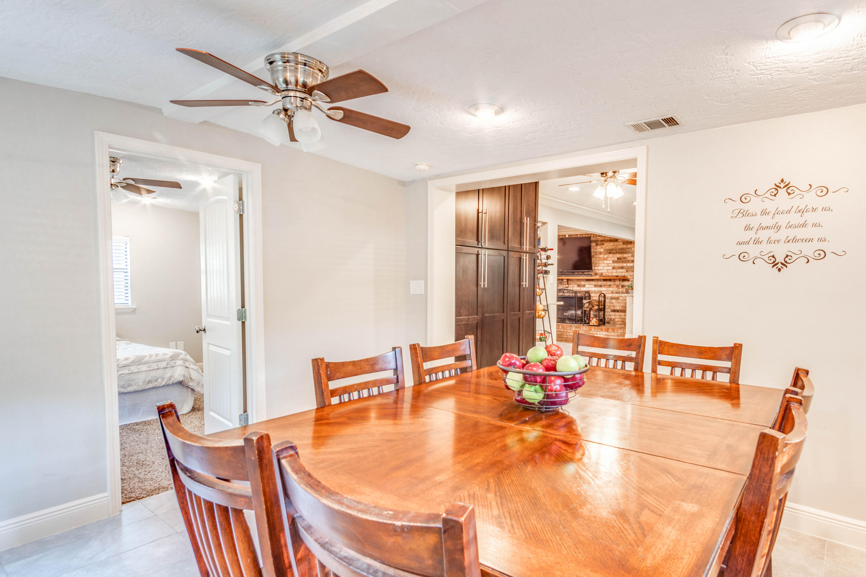 PINECREST HILLS - Residential