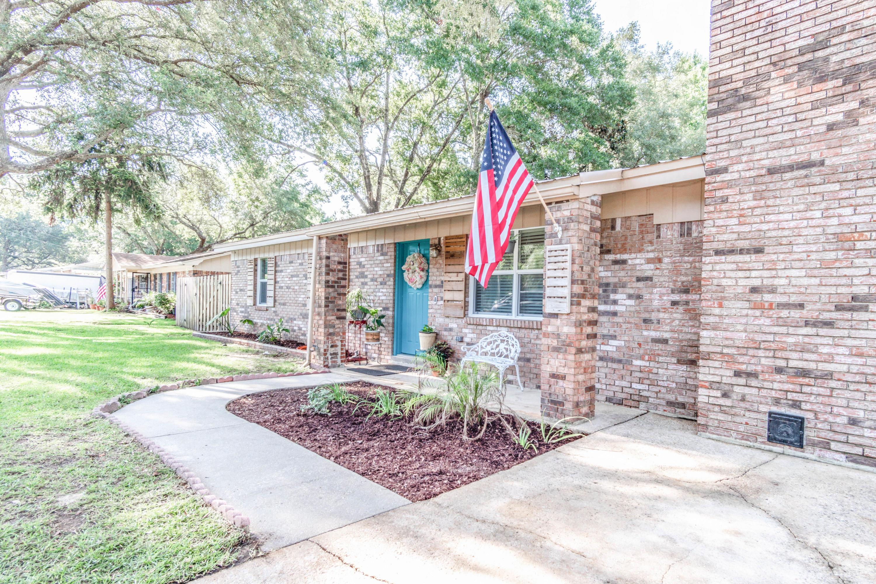 PINECREST HILLS - Residential