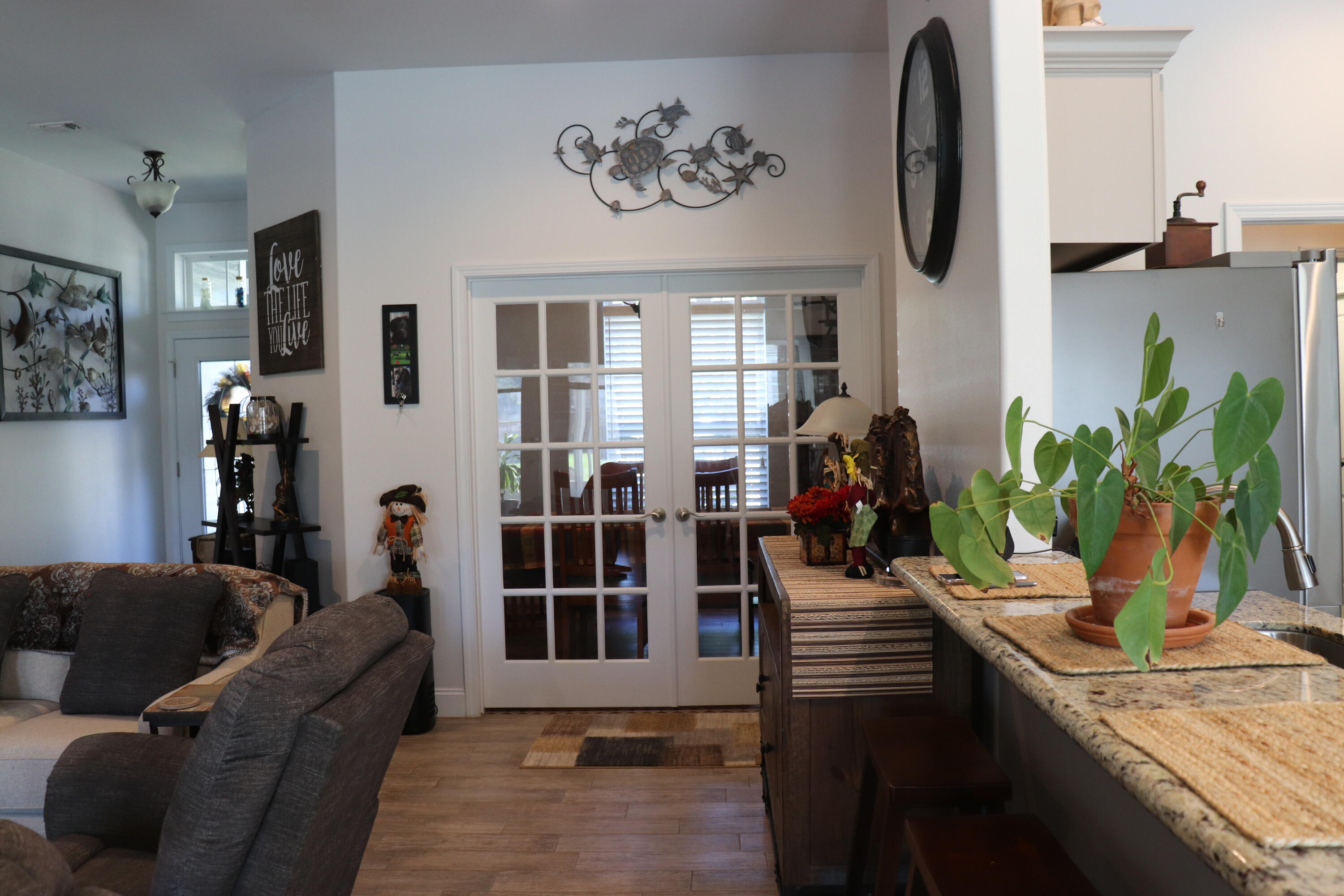HOLLEY BY THE SEA - Residential