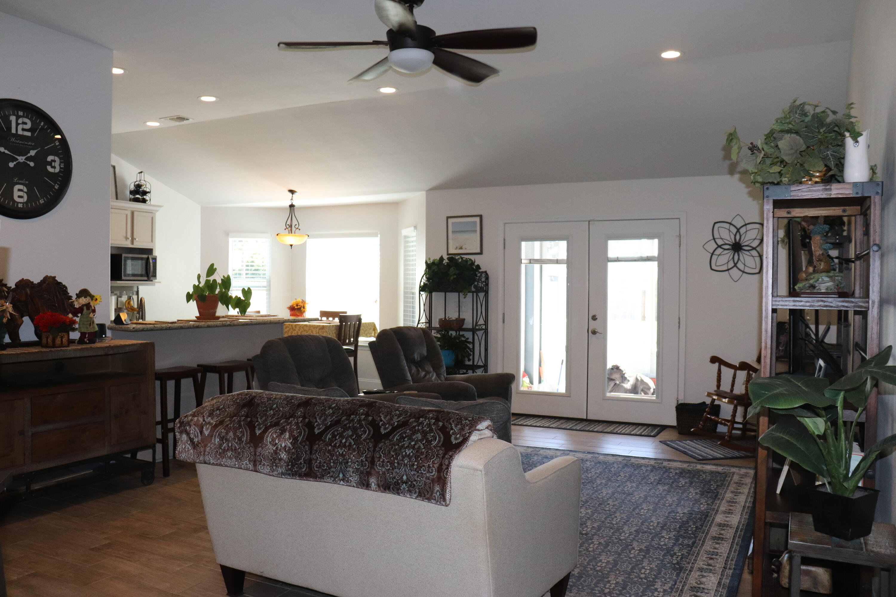 HOLLEY BY THE SEA - Residential
