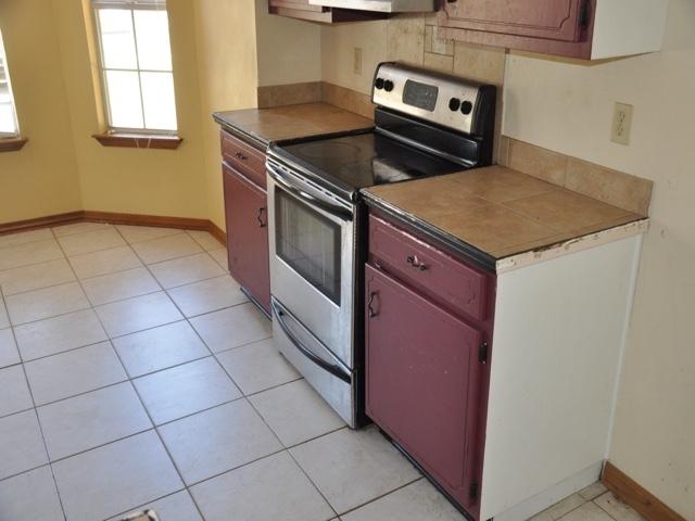 COUNTRY BREEZE ESTATES - Residential