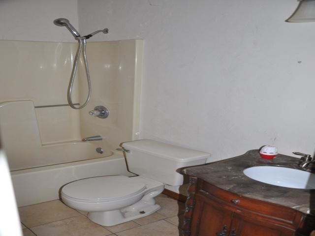 COUNTRY BREEZE ESTATES - Residential