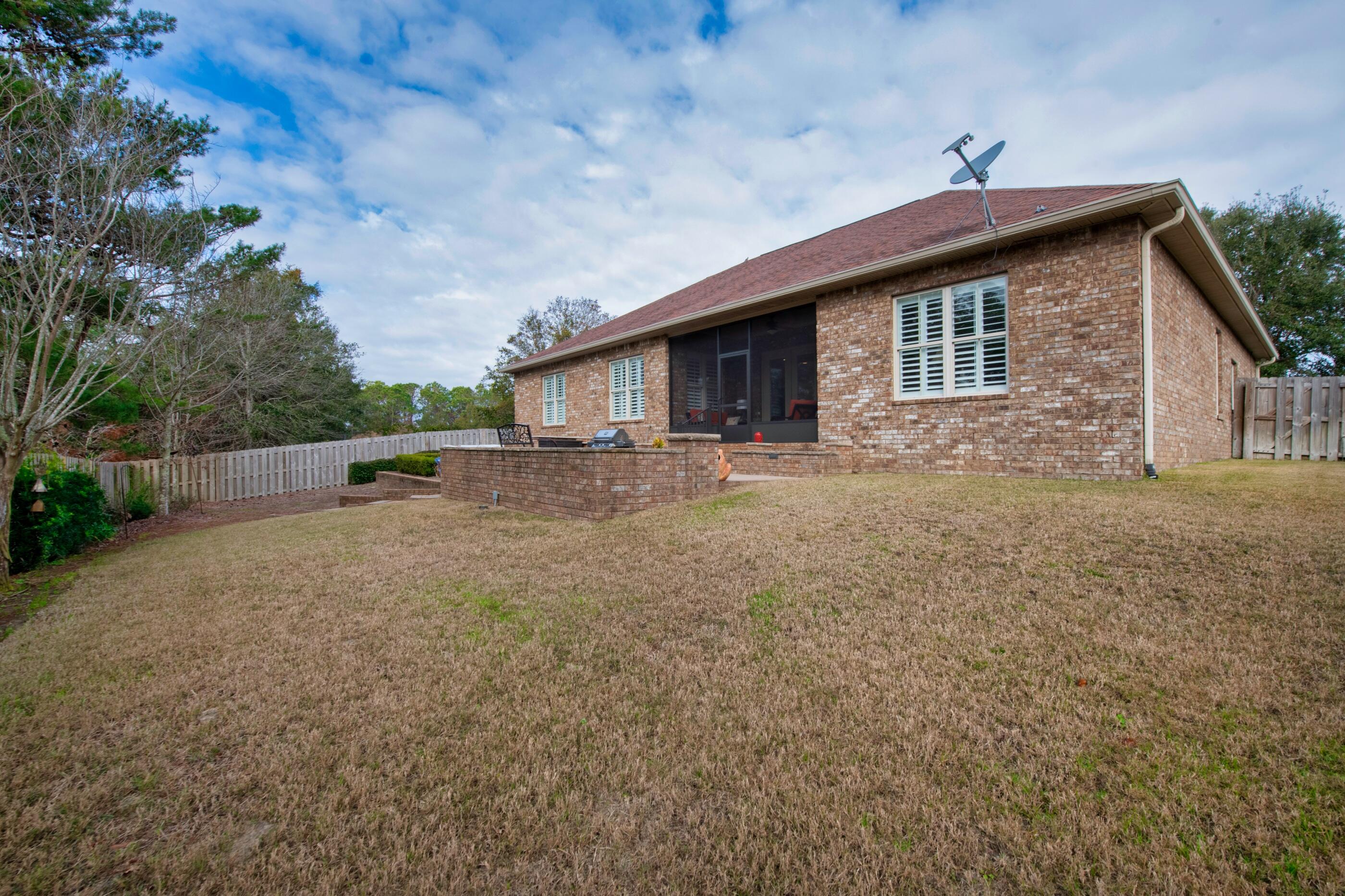 WOODLAWN HEIGHTS - Residential