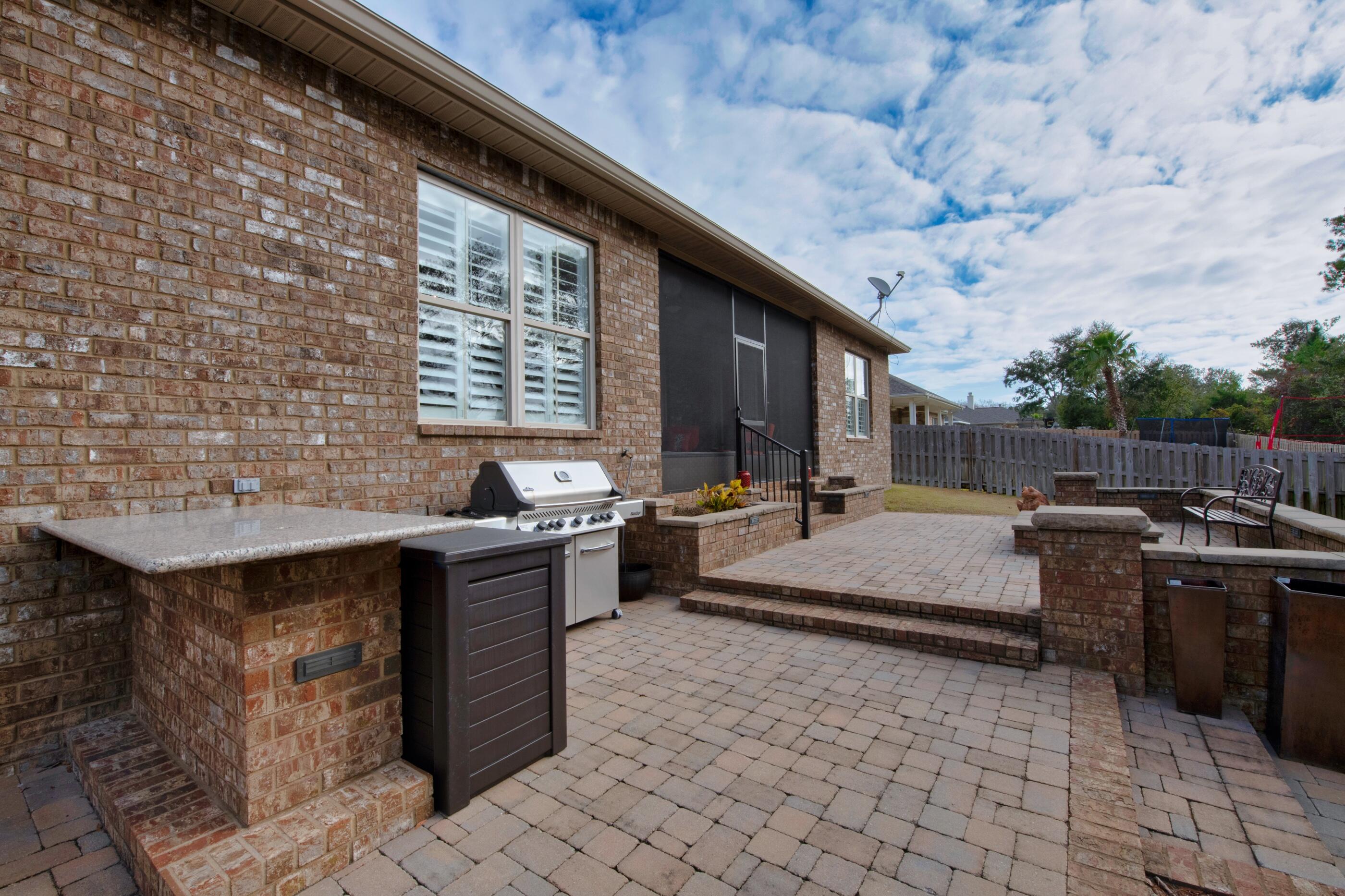 WOODLAWN HEIGHTS - Residential