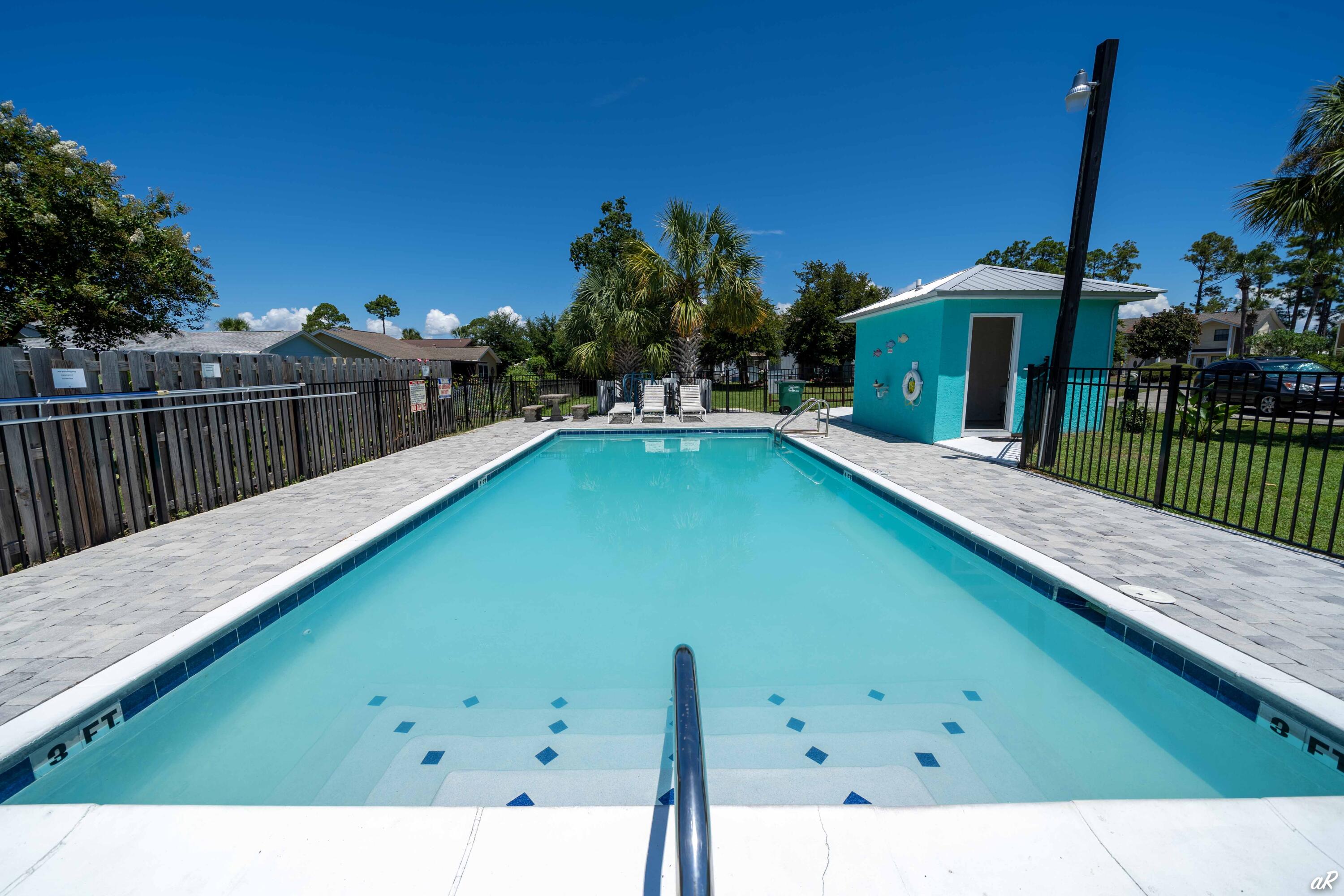 HARBOUR TOWNE - Residential