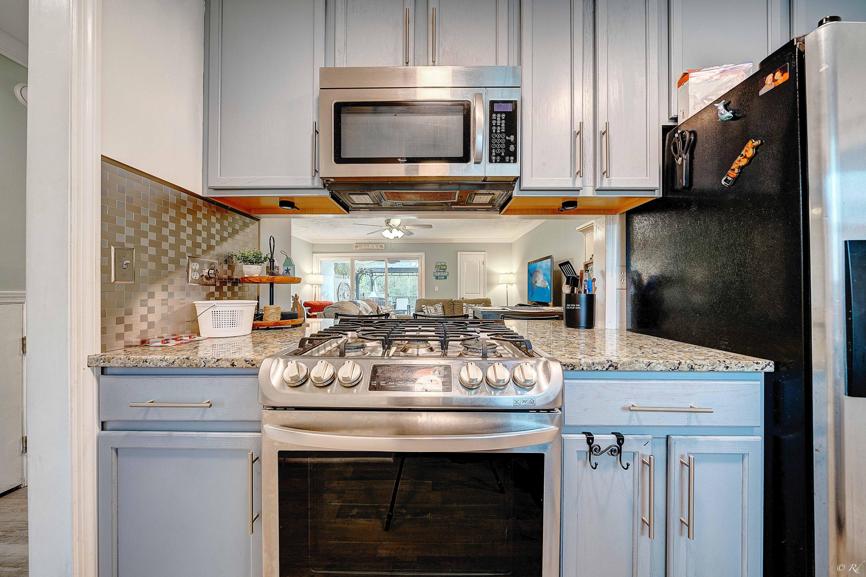 HARBOUR TOWNE - Residential