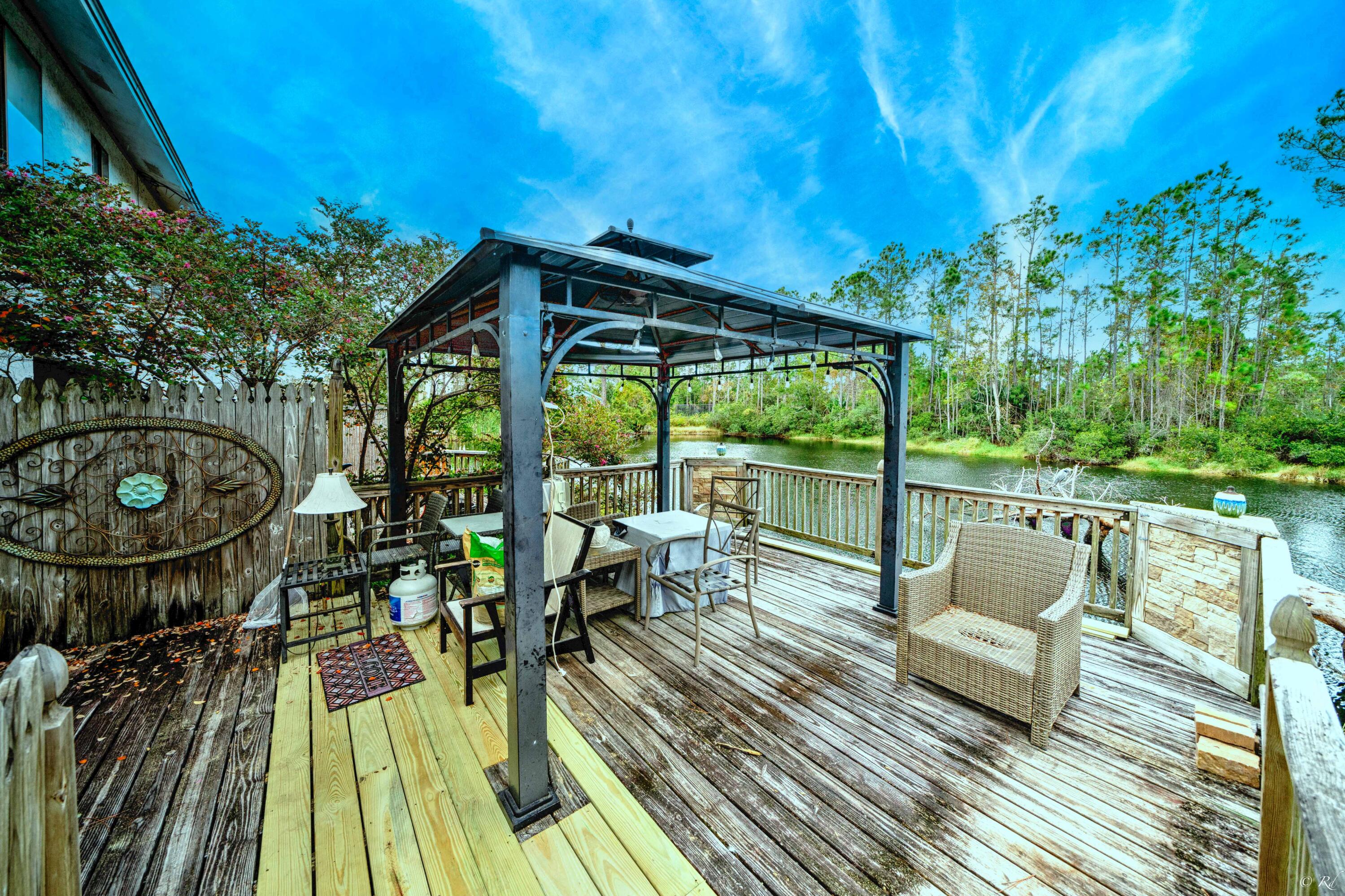 HARBOUR TOWNE - Residential