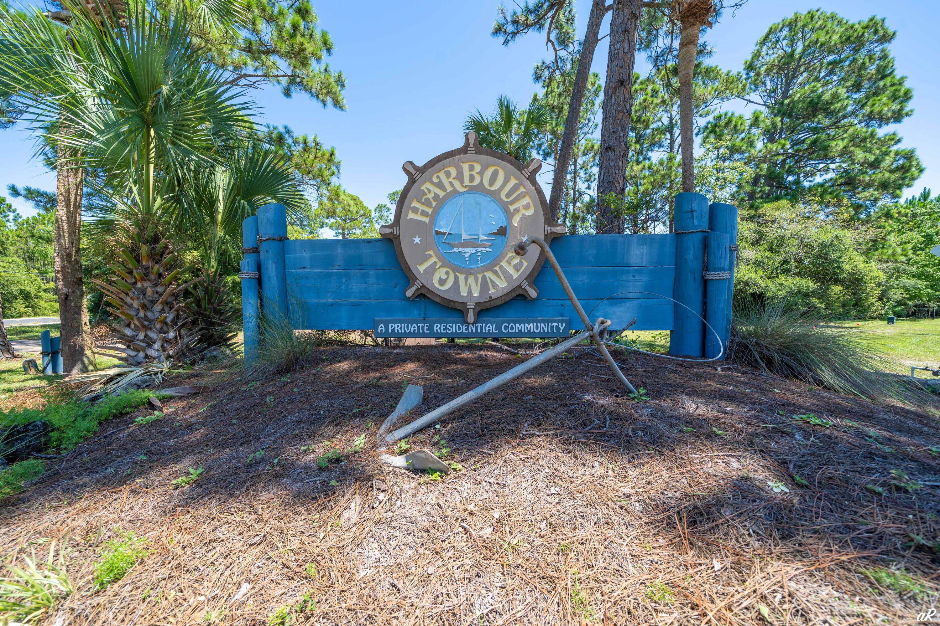 HARBOUR TOWNE - Residential