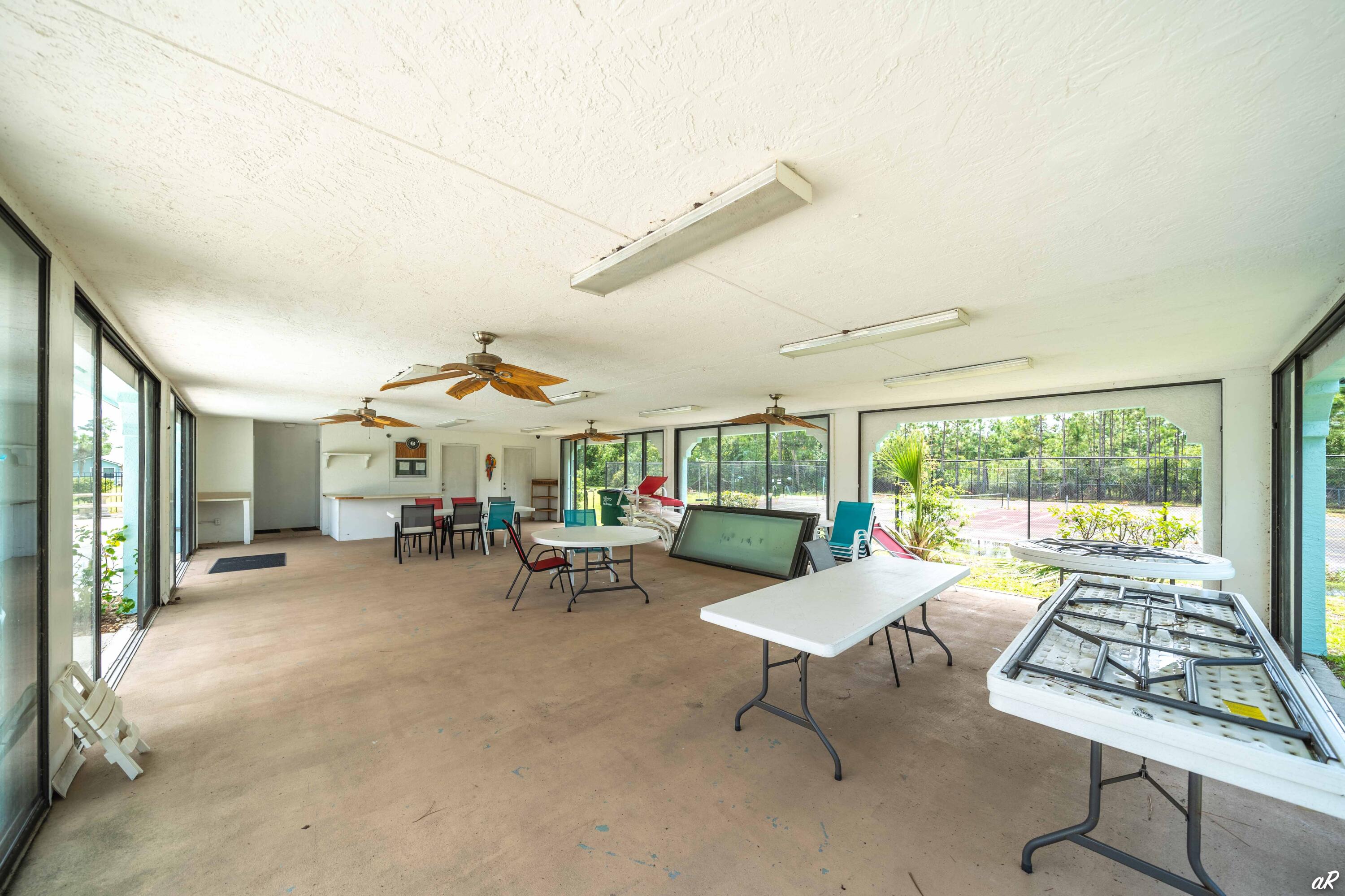 HARBOUR TOWNE - Residential