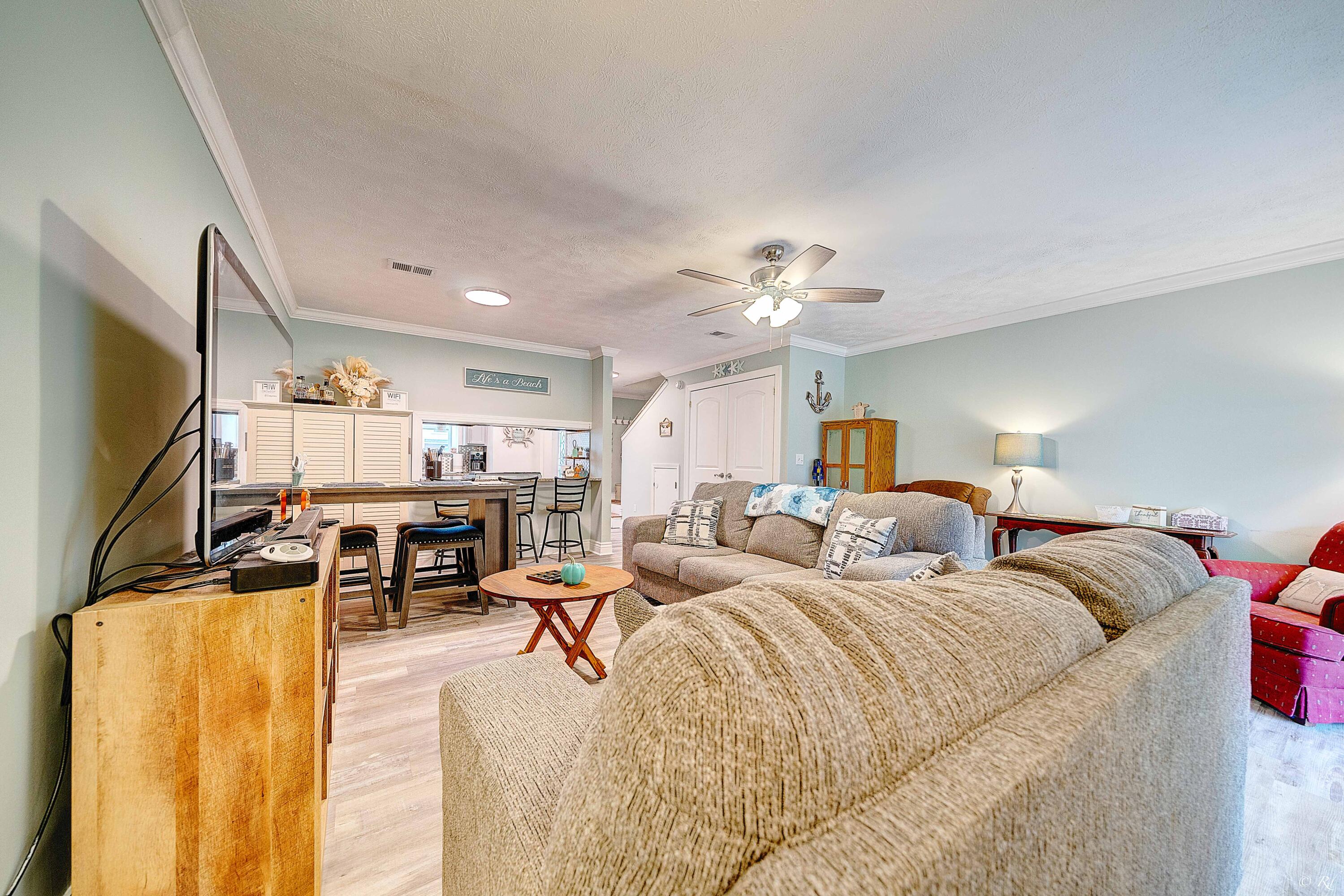 HARBOUR TOWNE - Residential