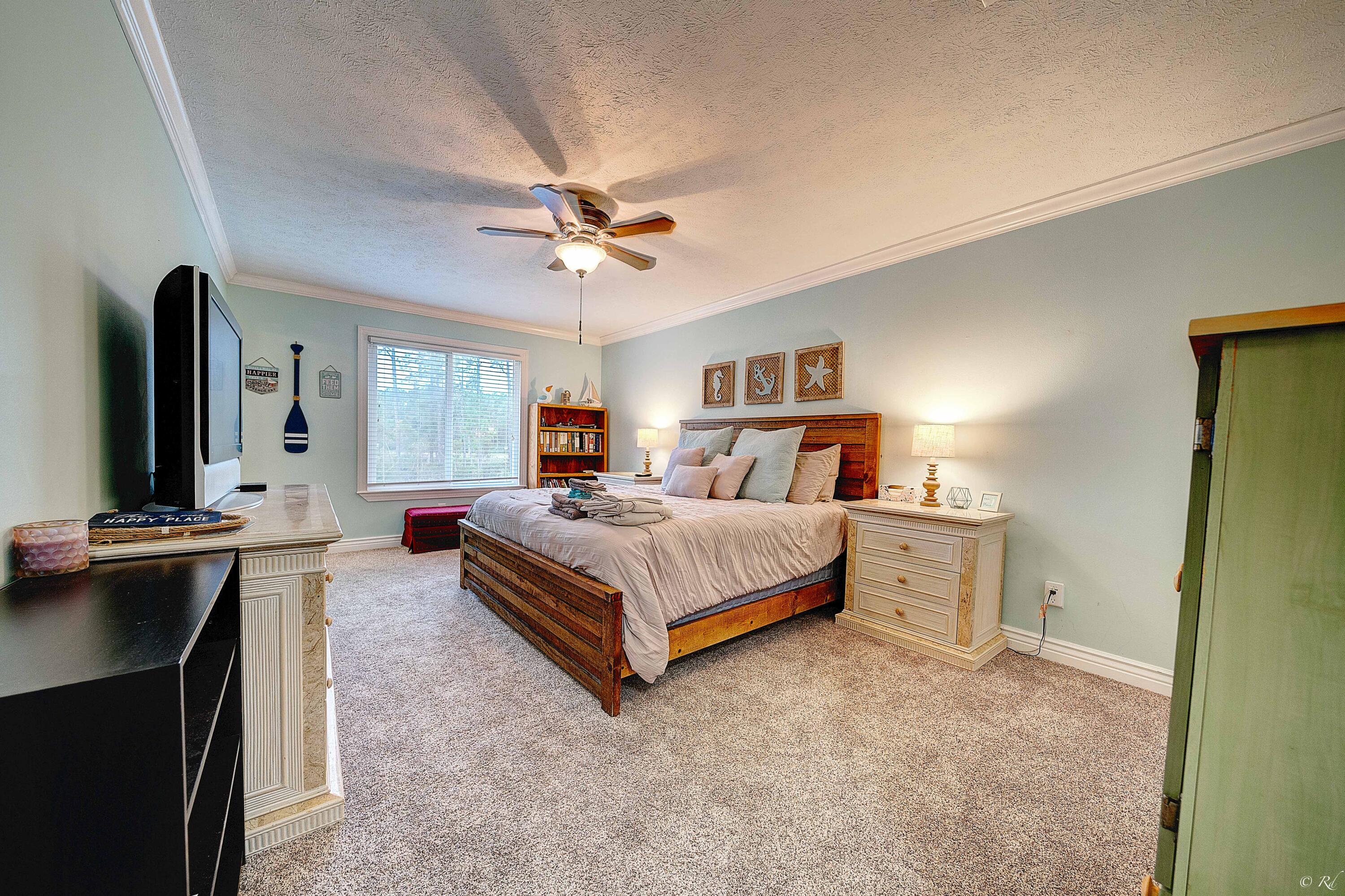 HARBOUR TOWNE - Residential