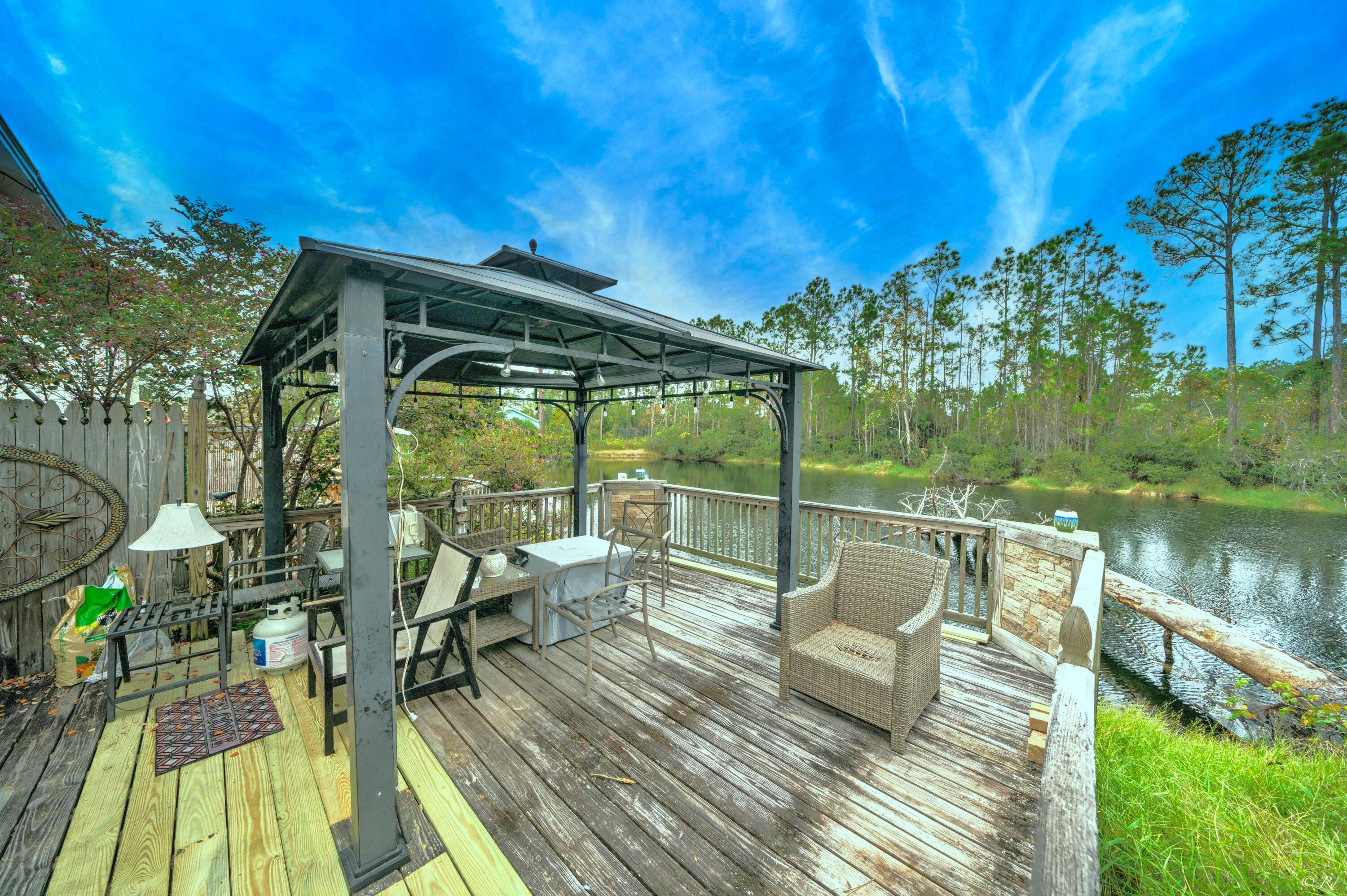 HARBOUR TOWNE - Residential