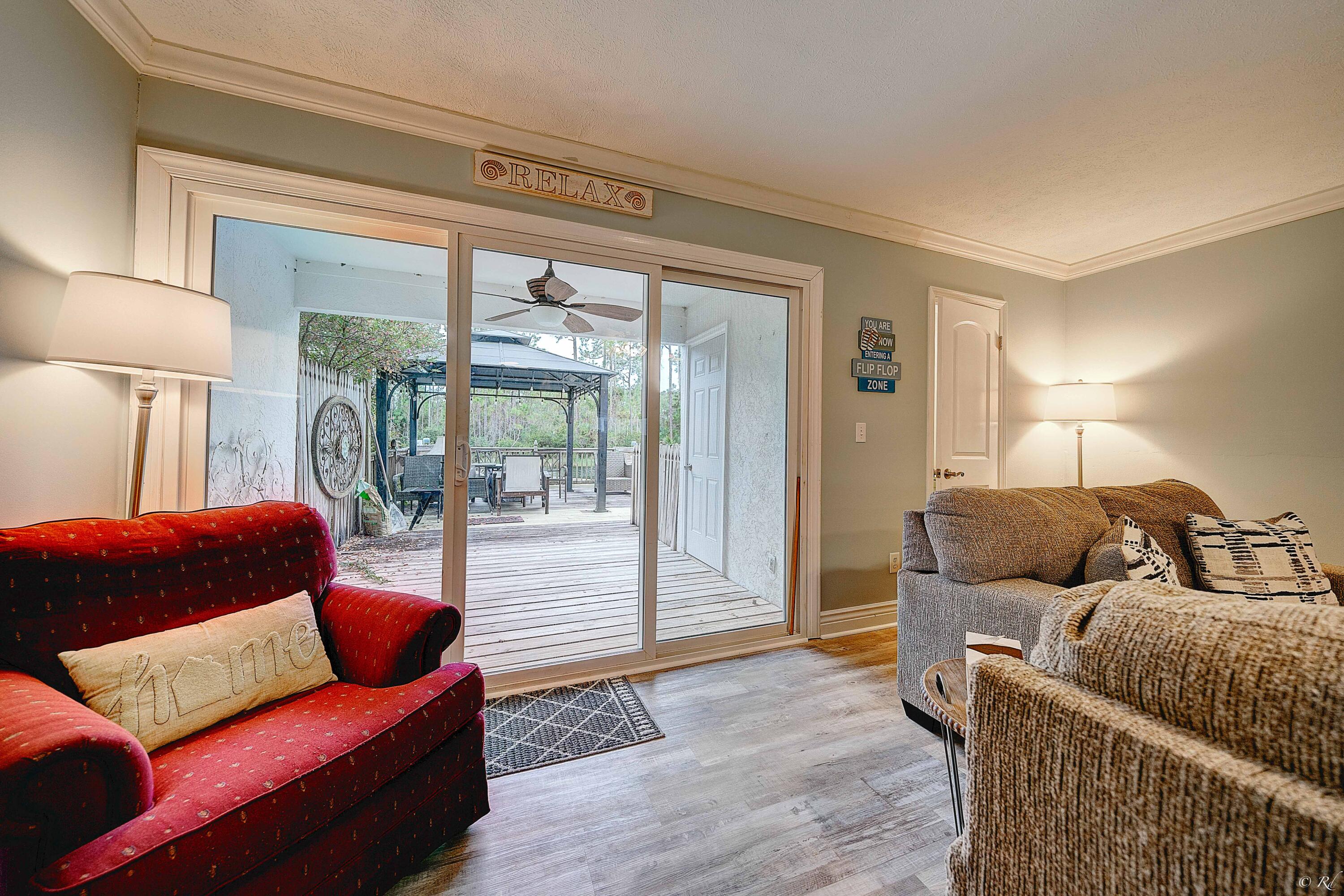 HARBOUR TOWNE - Residential