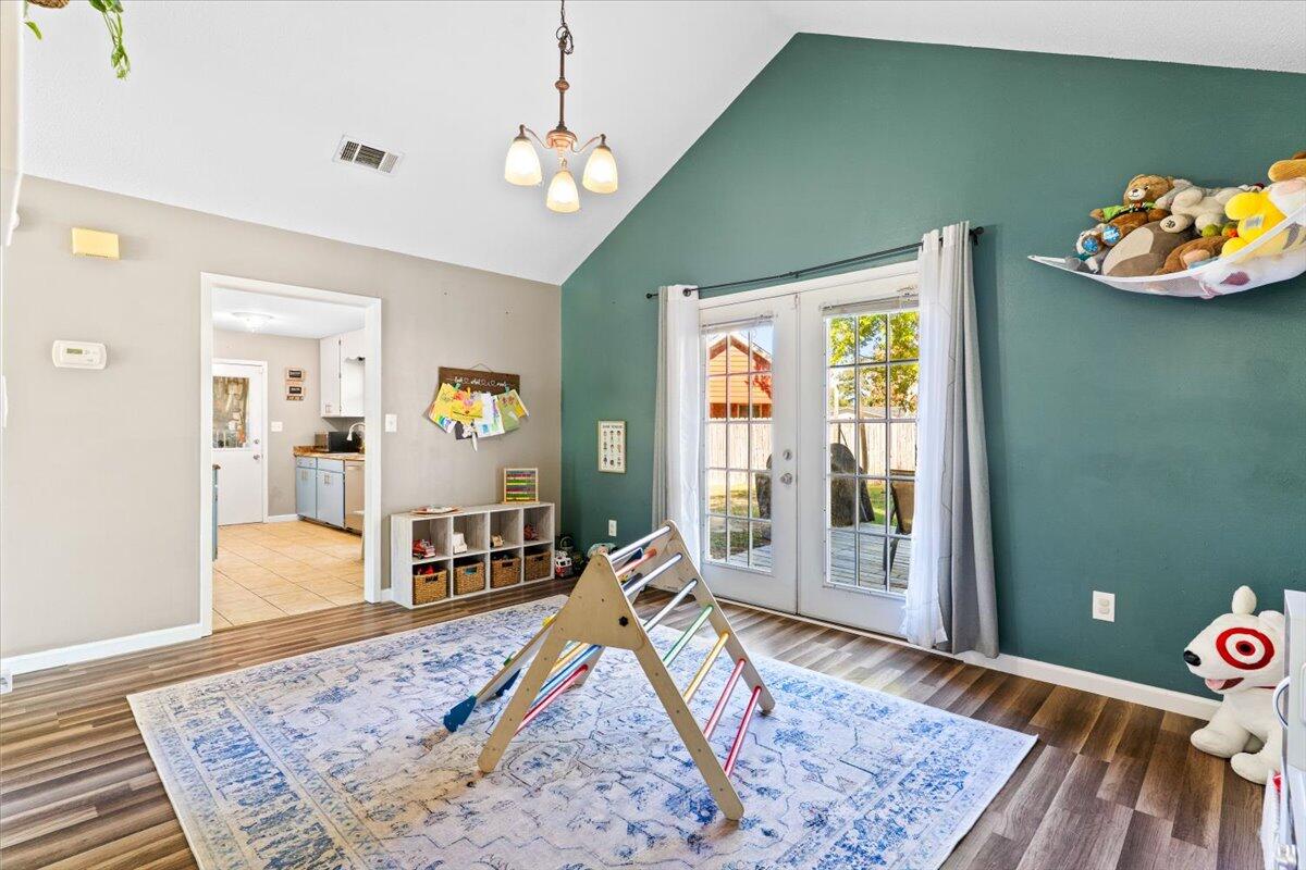 CIMARRON ESTATES - Residential