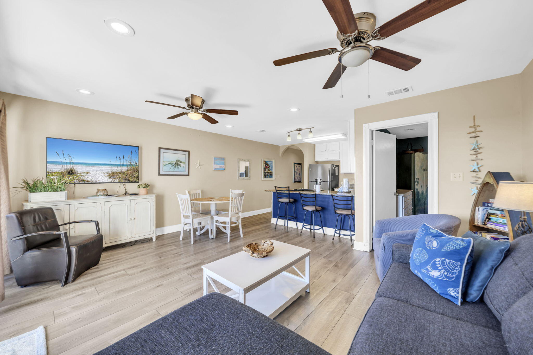 CAPISTRANO CONDO - Residential