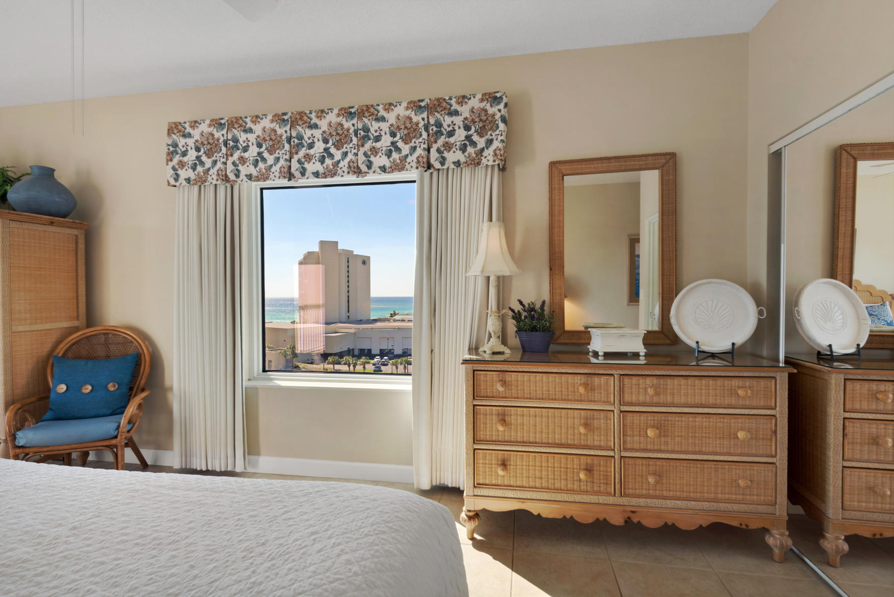 SUMMIT AT TOPS'L - Residential