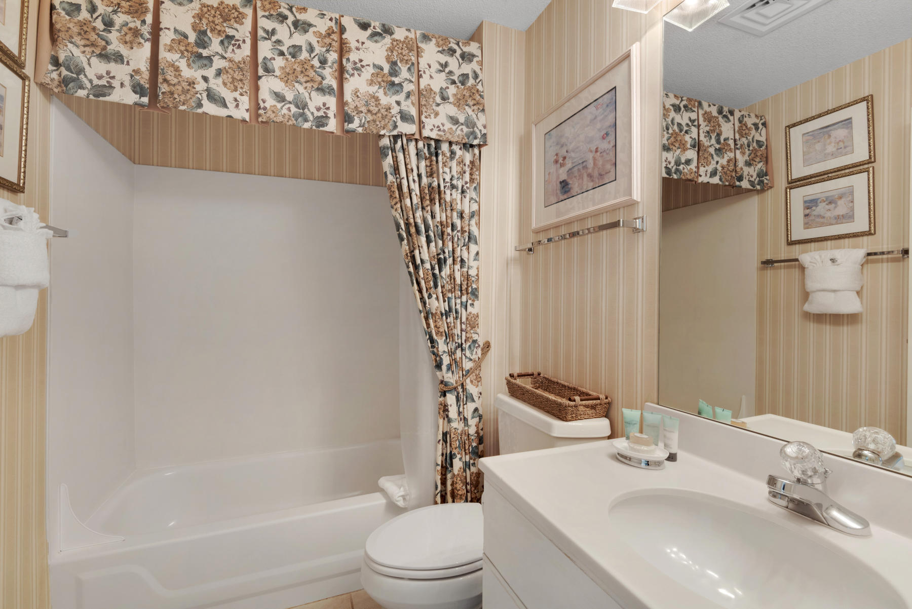 SUMMIT AT TOPS'L - Residential