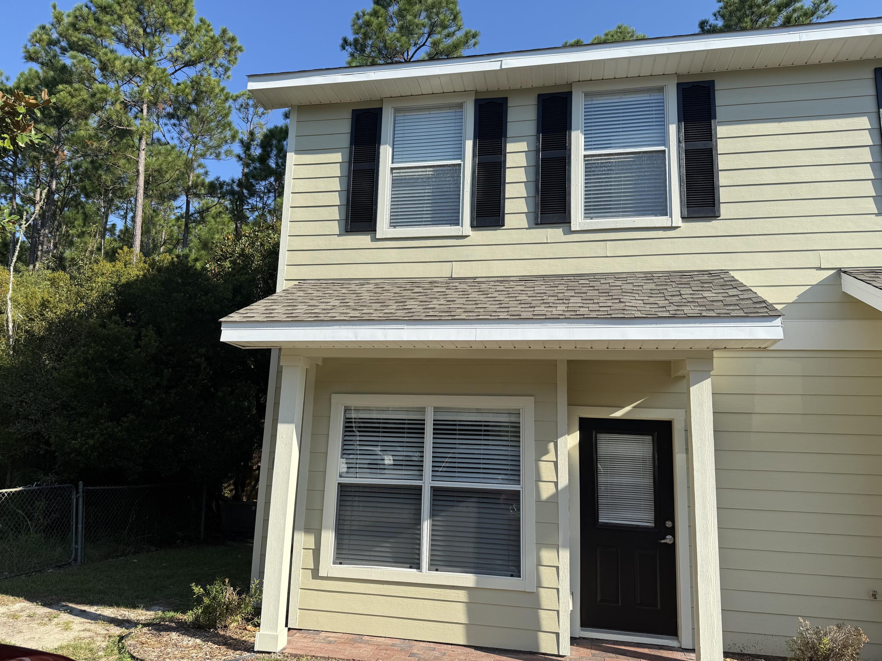 PALMS OF FREEPORT - Residential Lease