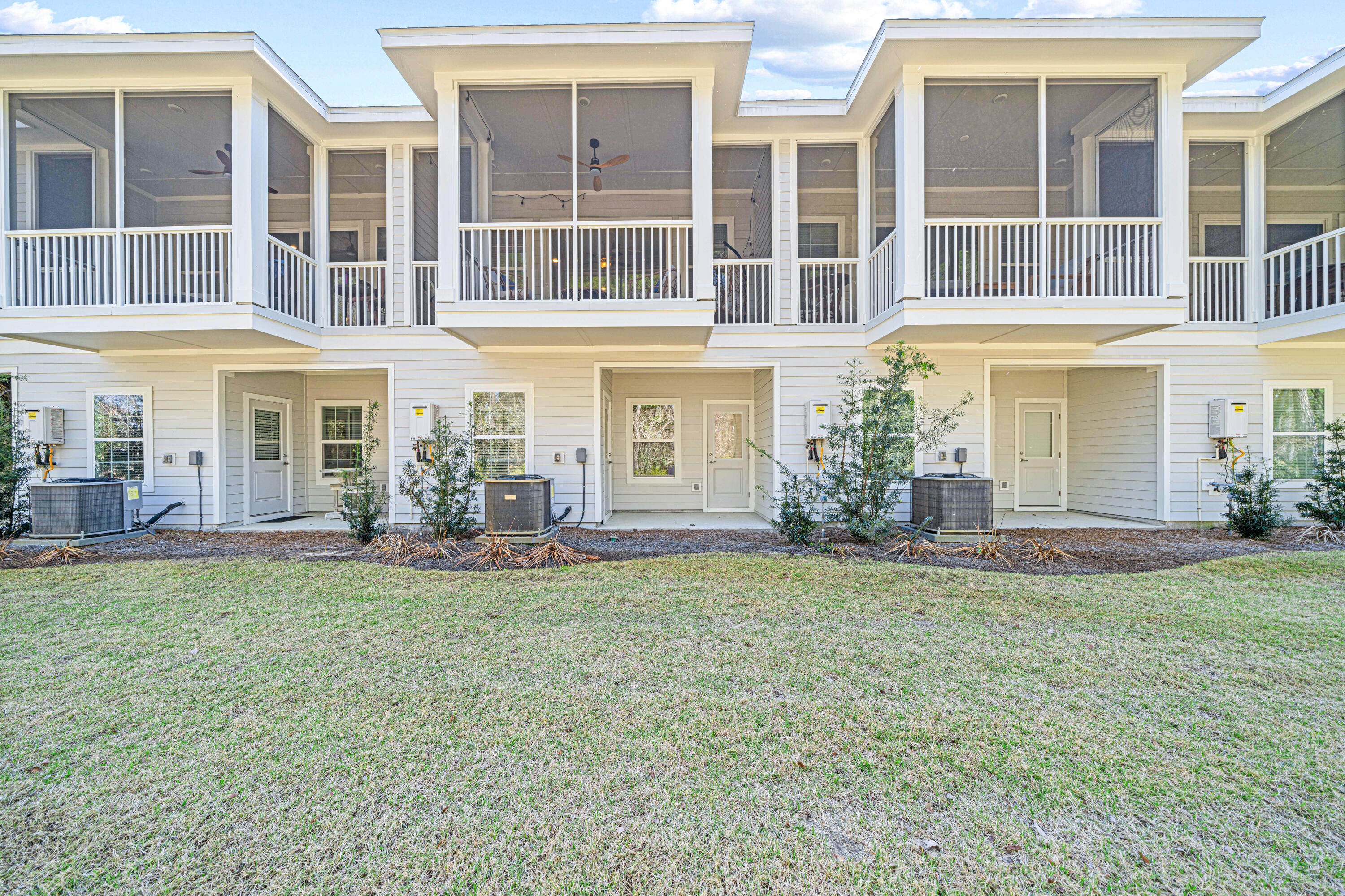 KARA LAKE TOWNHOMES - Residential