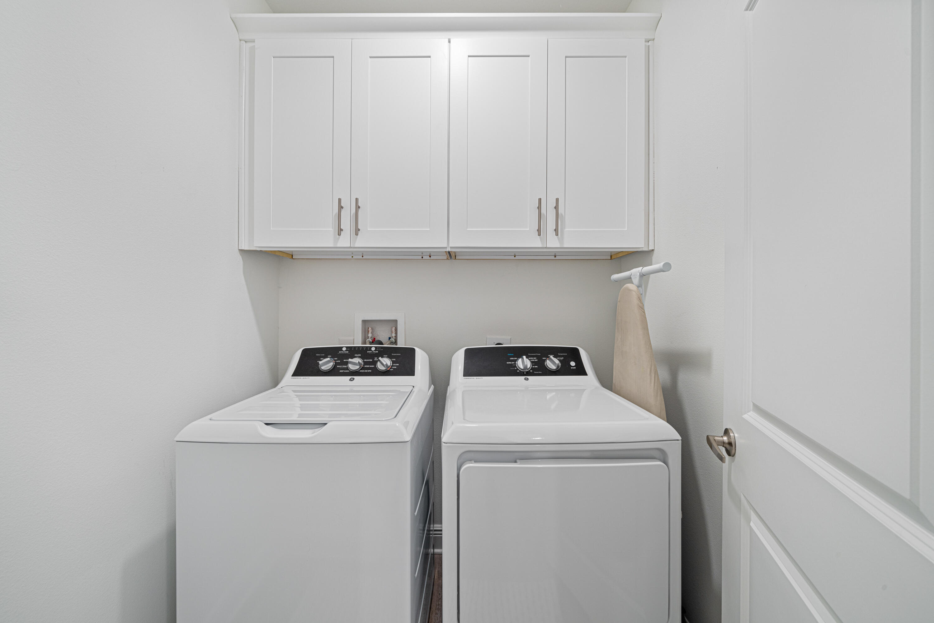 KARA LAKE TOWNHOMES - Residential