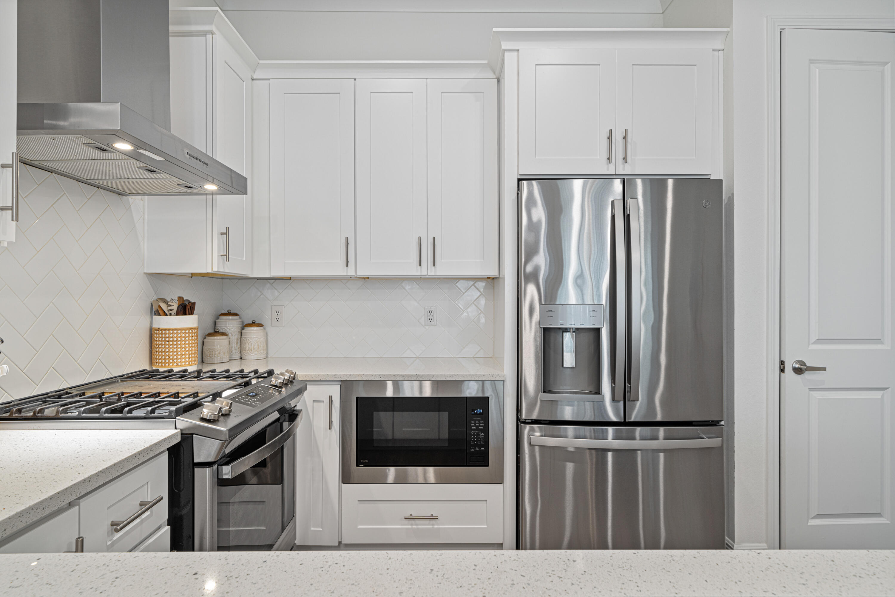 KARA LAKE TOWNHOMES - Residential