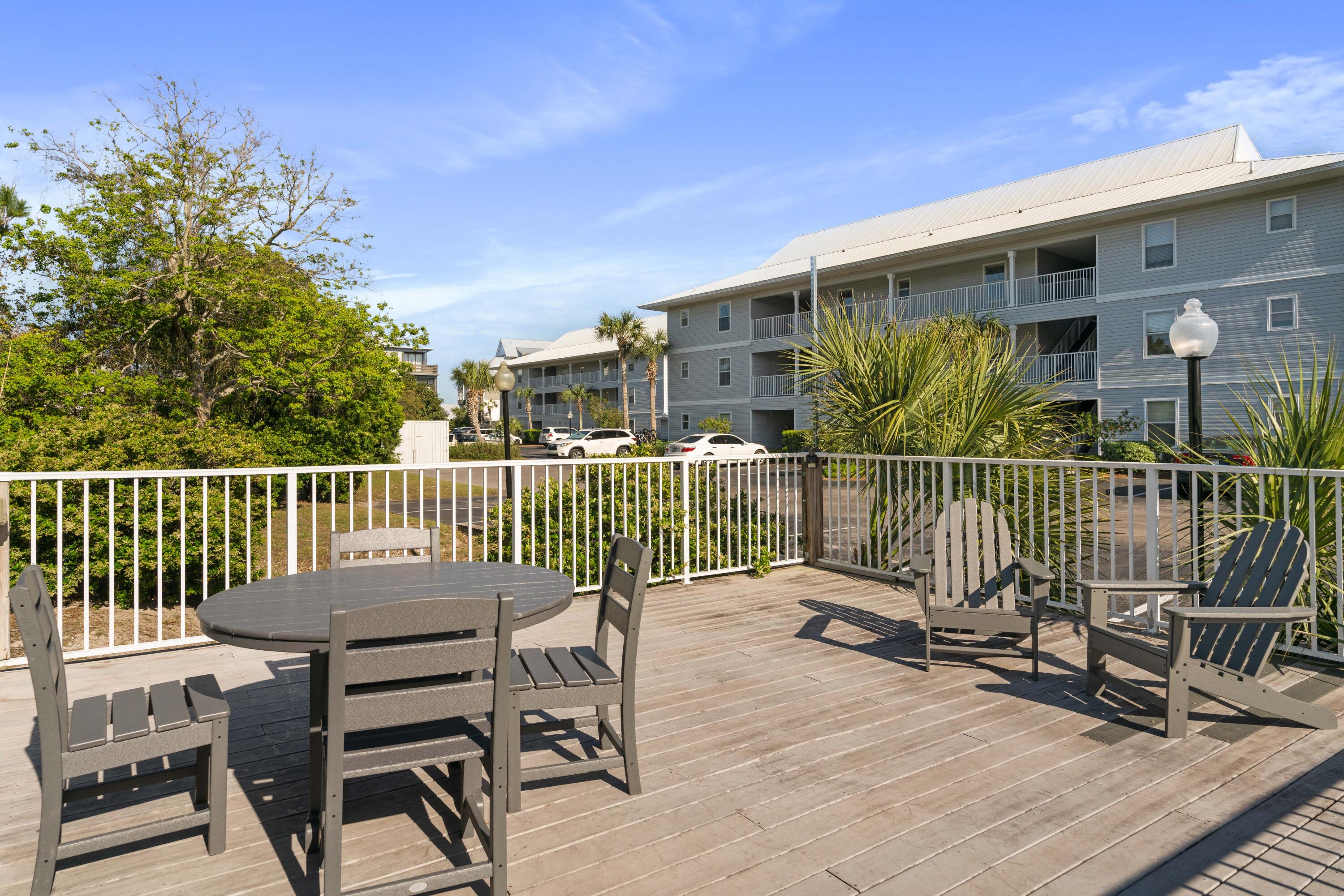 BEACHSIDE VILLAS CONDO - Residential