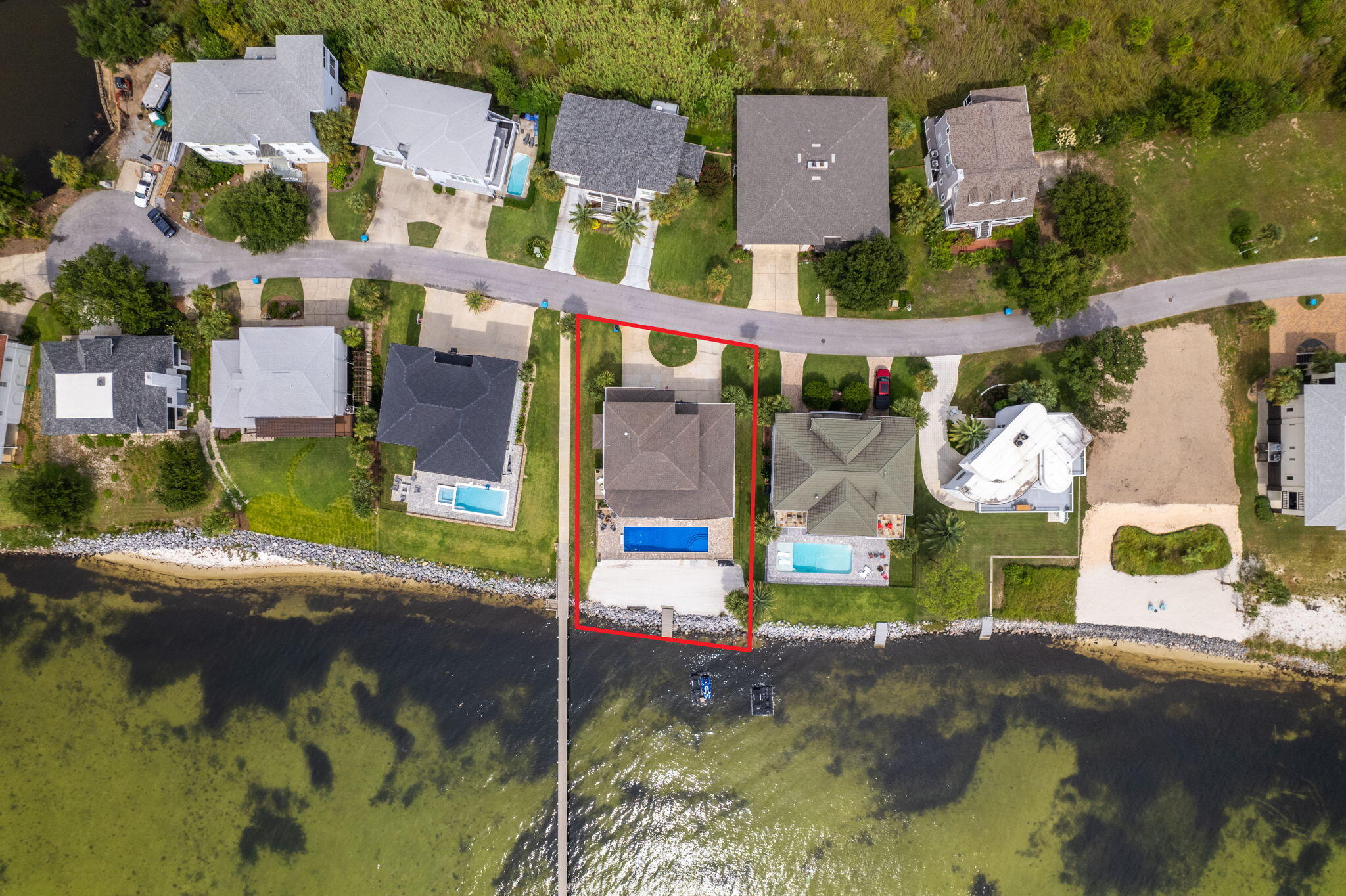 DEER POINT VILLAGE - Residential