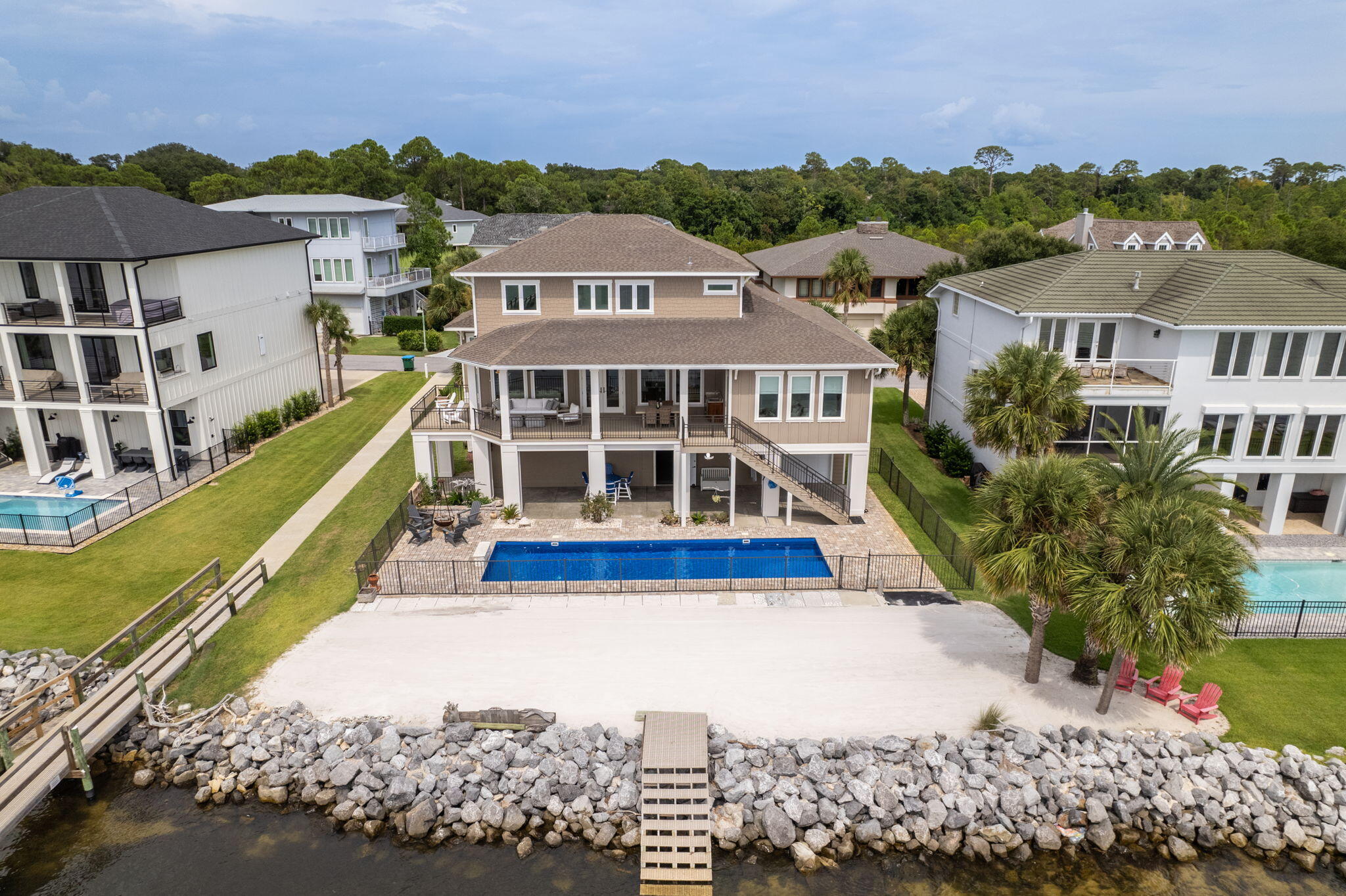 DEER POINT VILLAGE - Residential