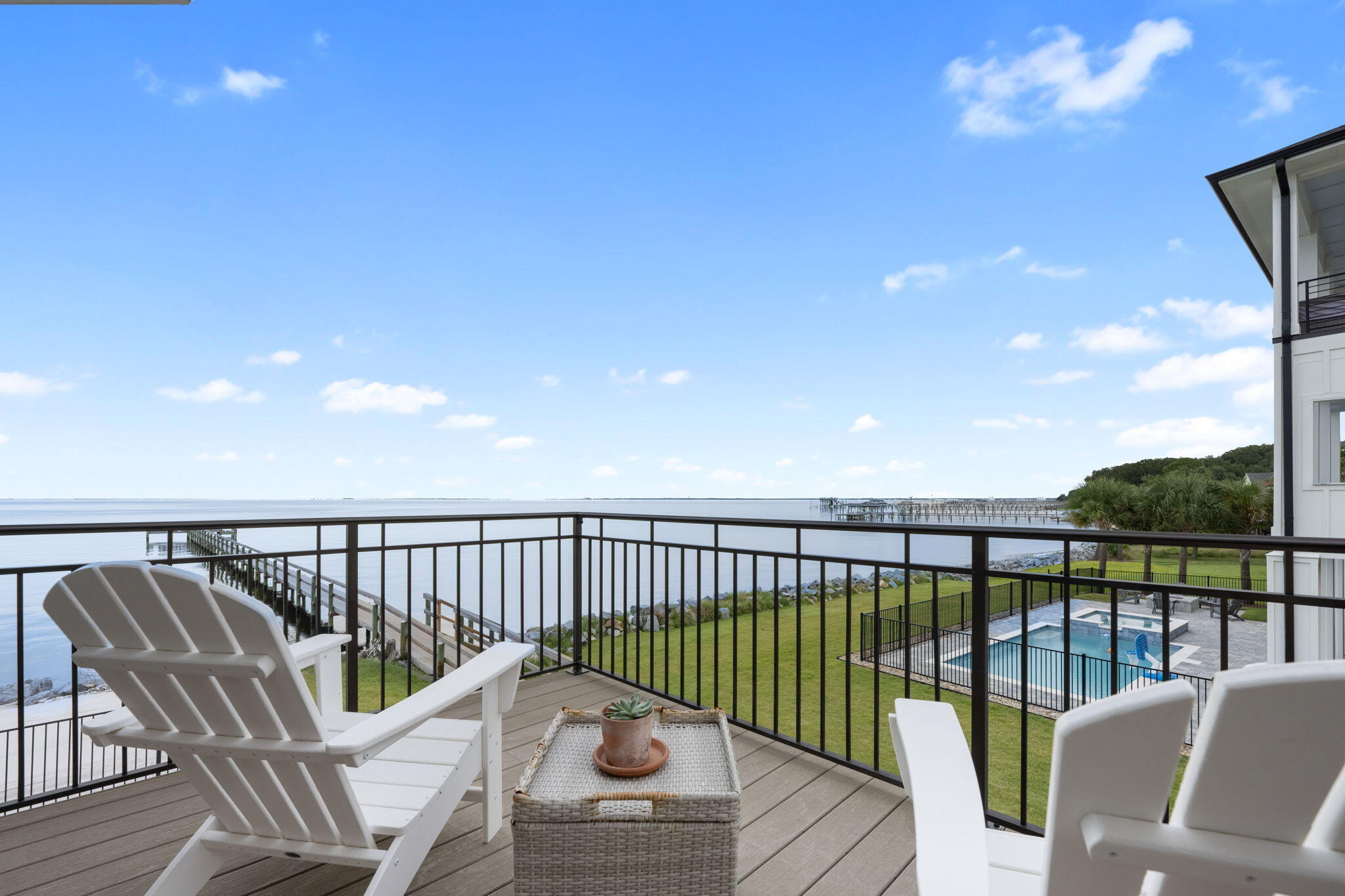 DEER POINT VILLAGE - Residential