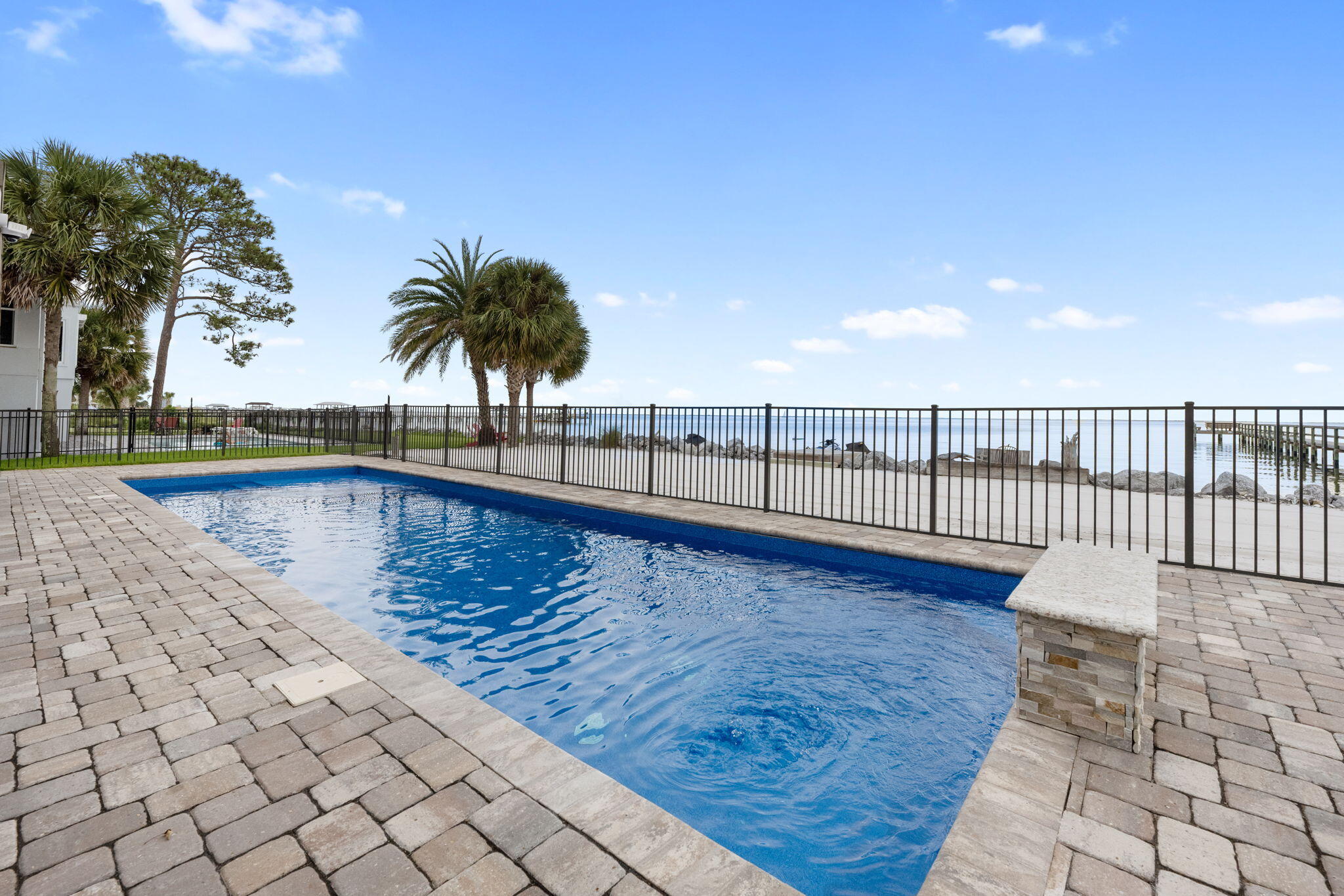 DEER POINT VILLAGE - Residential