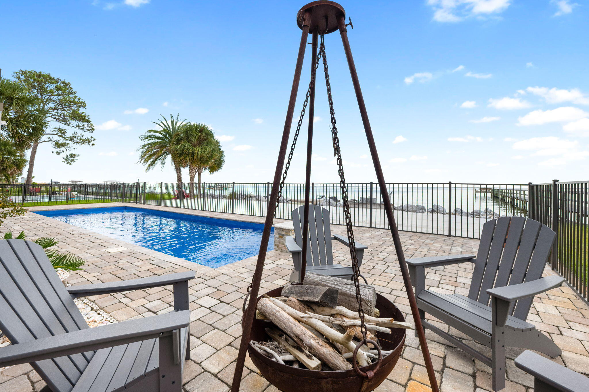 DEER POINT VILLAGE - Residential