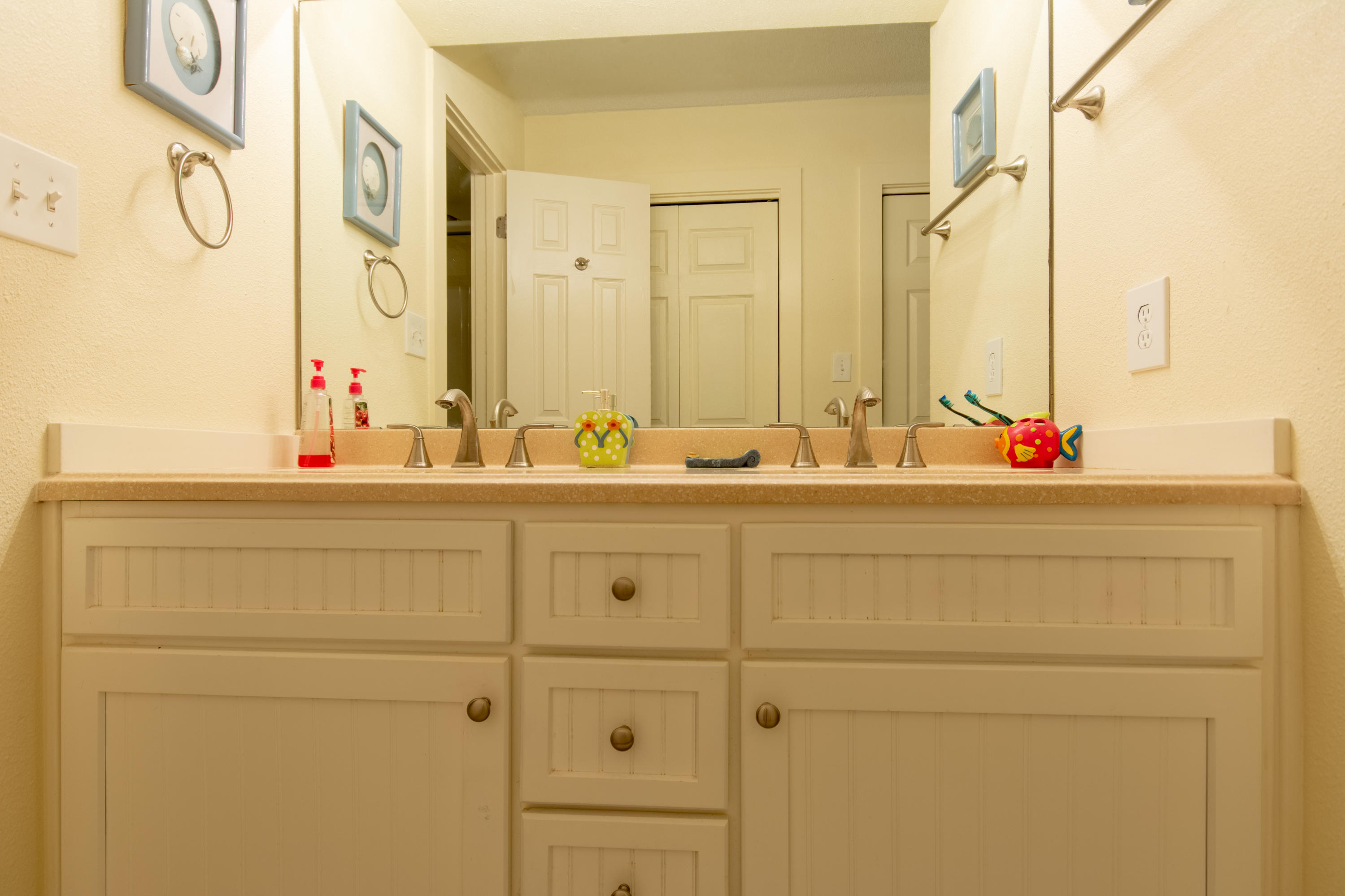 SEASCAPE CONDO GARDEN VILLA - Residential