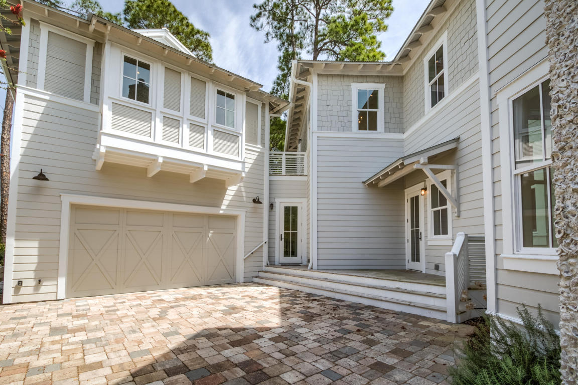 COTTAGES AT EASTERN LAKE - Residential