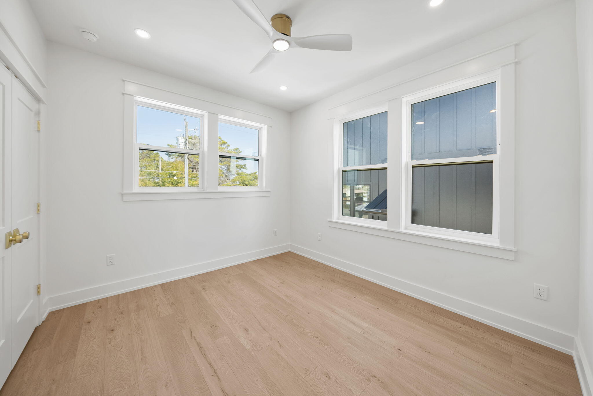 RIVIERA BEACH - Residential