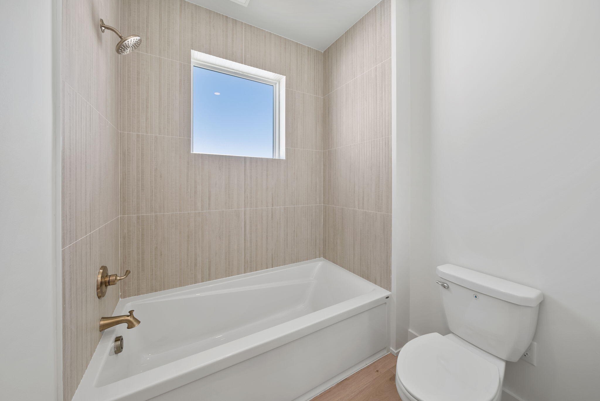 RIVIERA BEACH - Residential