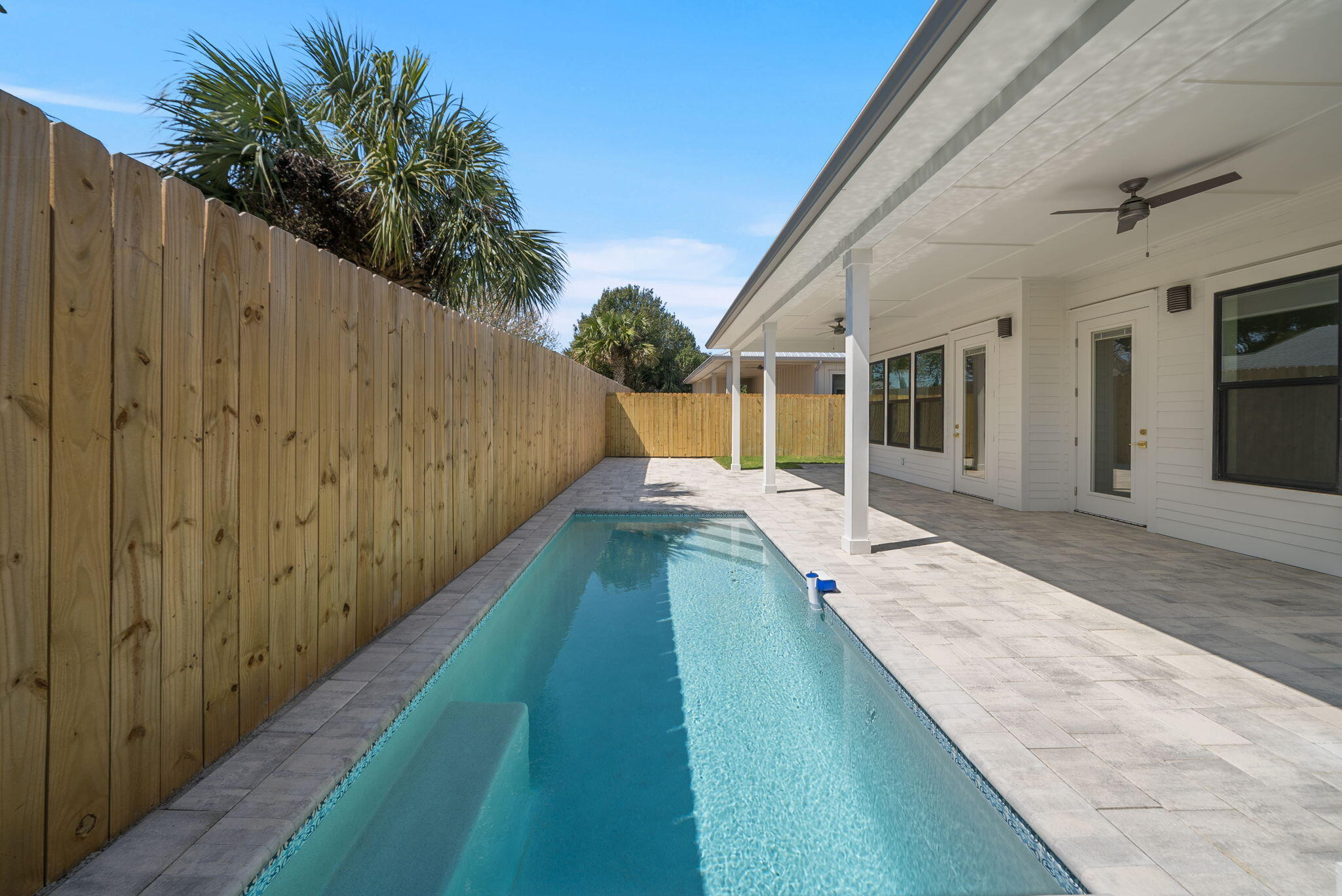 RIVIERA BEACH - Residential