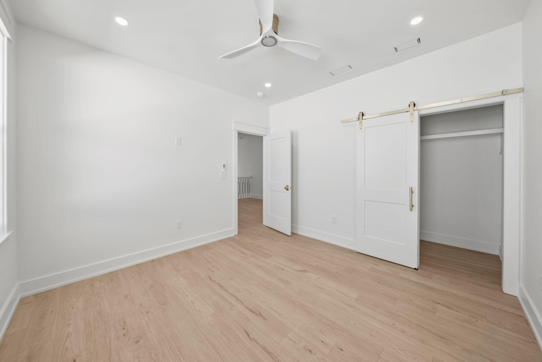 RIVIERA BEACH - Residential