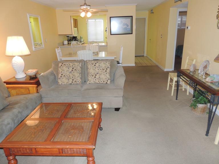 ISLANDER CONDO - Residential