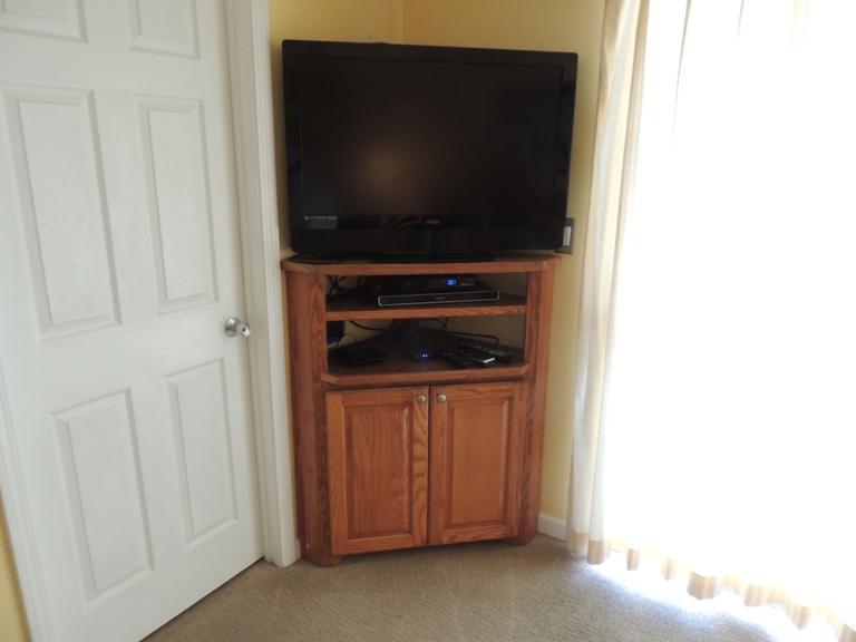 ISLANDER CONDO - Residential