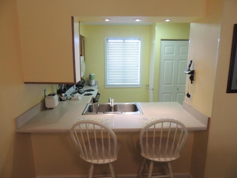 ISLANDER CONDO - Residential