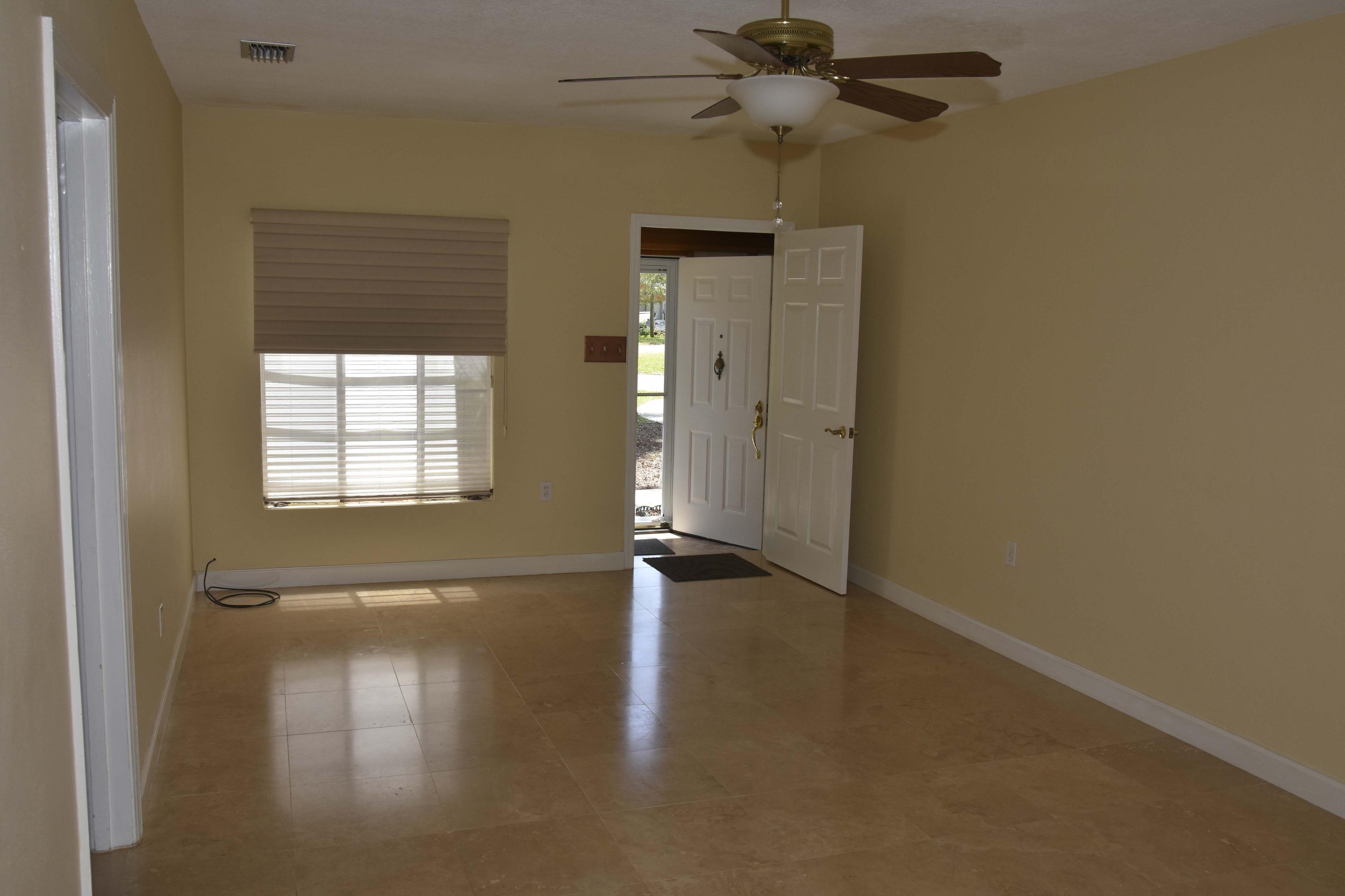 ELLIOTTS POINT - Residential