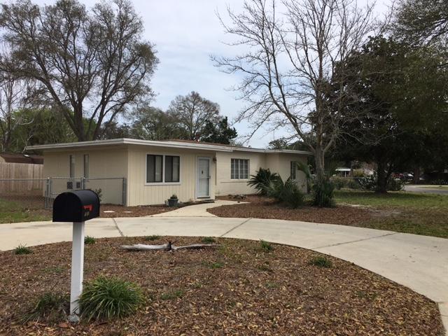 ELLIOTTS POINT - Residential