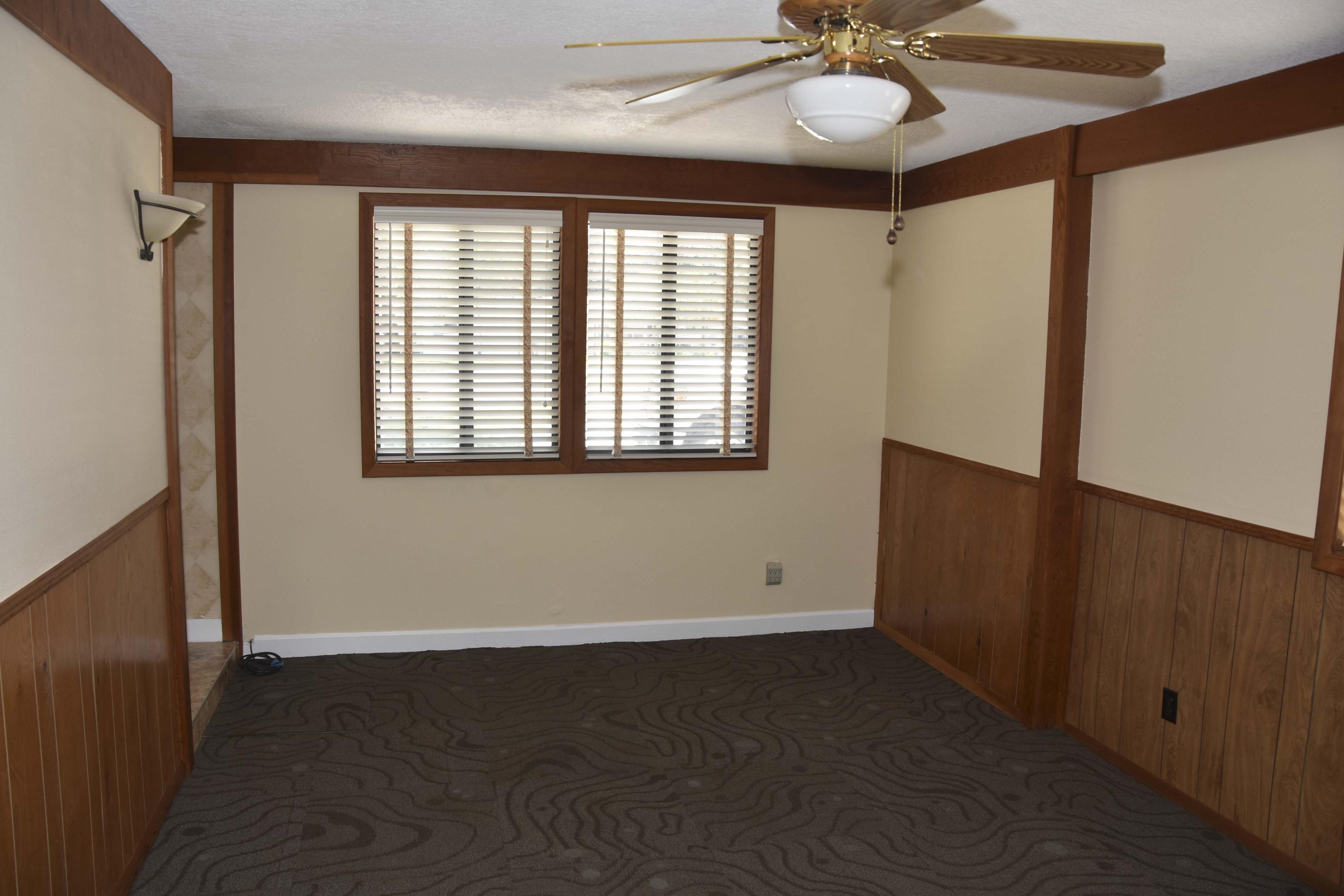 ELLIOTTS POINT - Residential