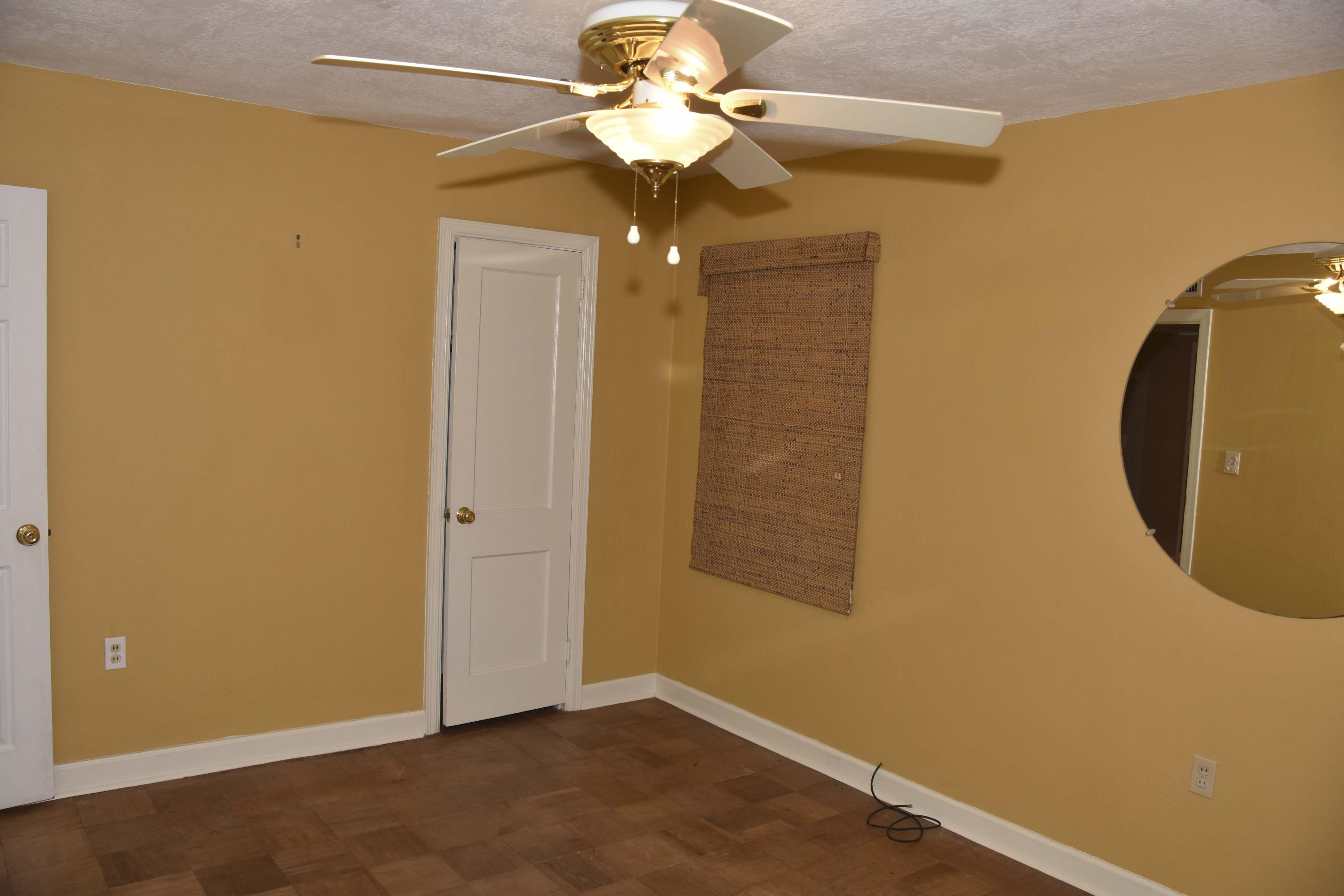 ELLIOTTS POINT - Residential