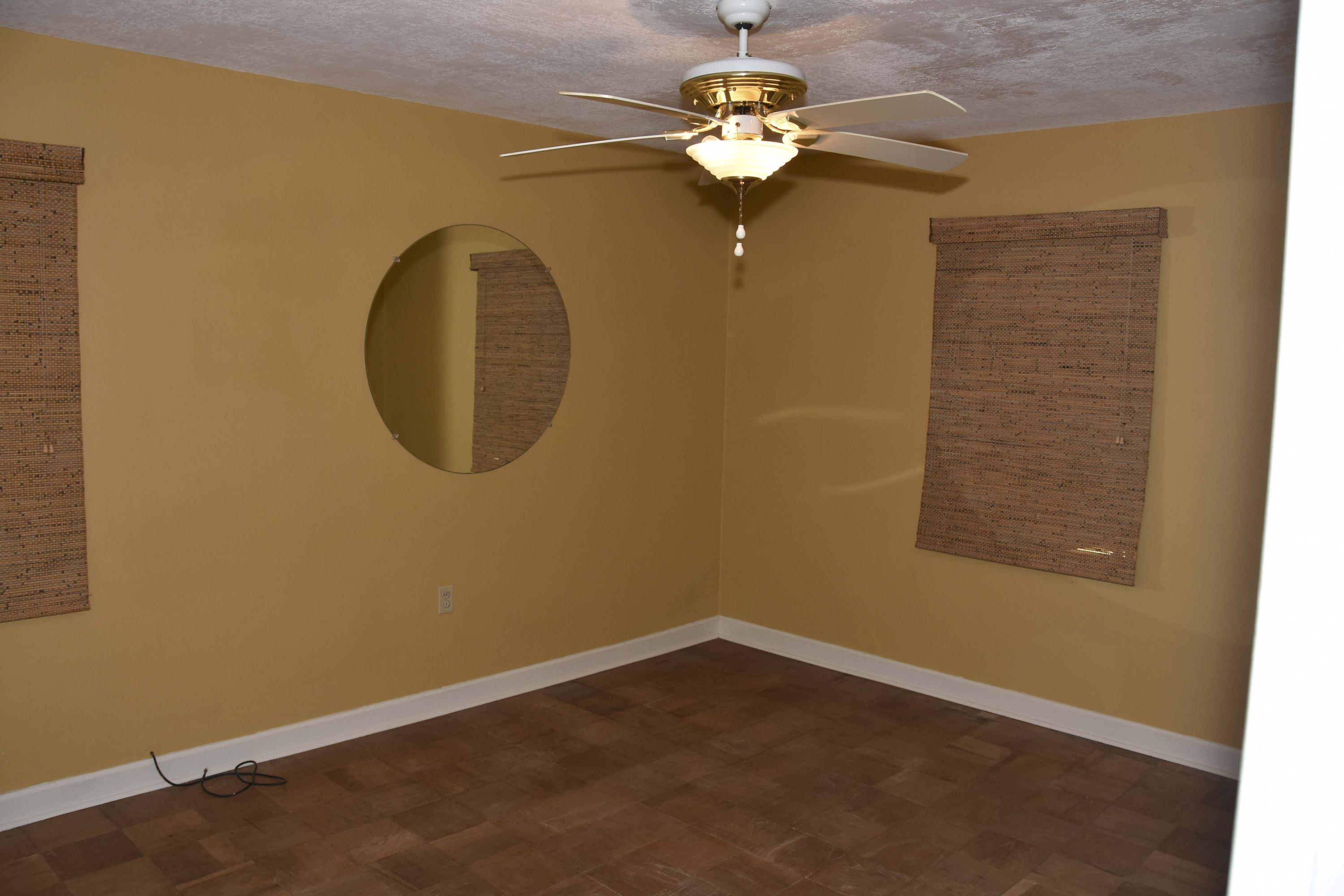 ELLIOTTS POINT - Residential