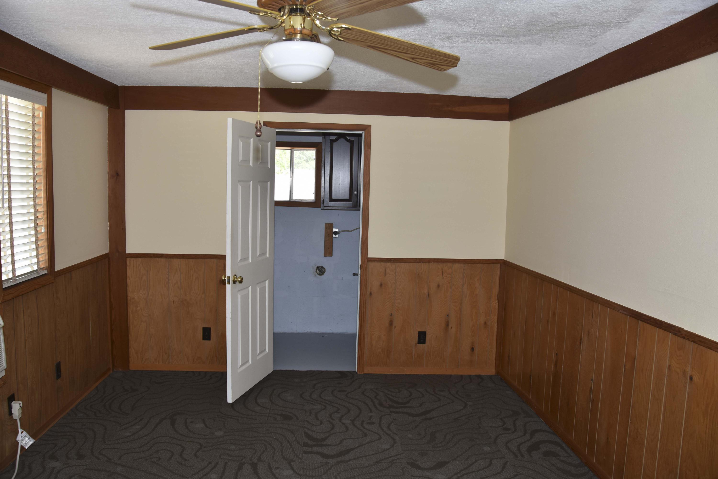 ELLIOTTS POINT - Residential