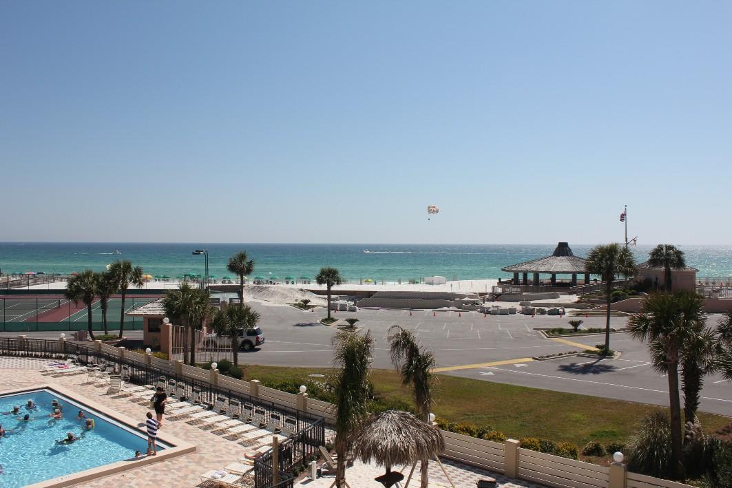 ISLANDER CONDO PH I, - Residential