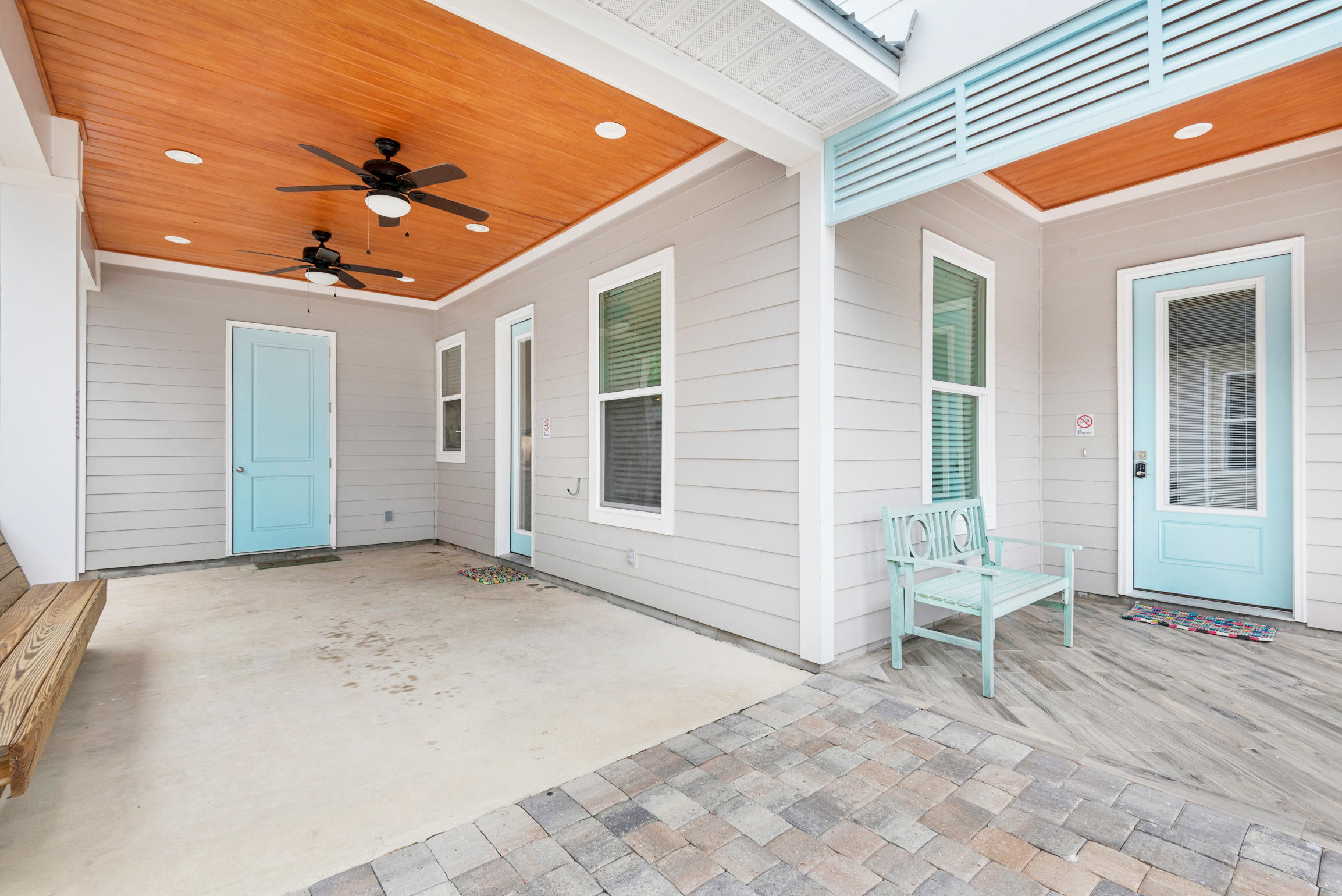 EMERALD WATERS VILLAGE - Residential